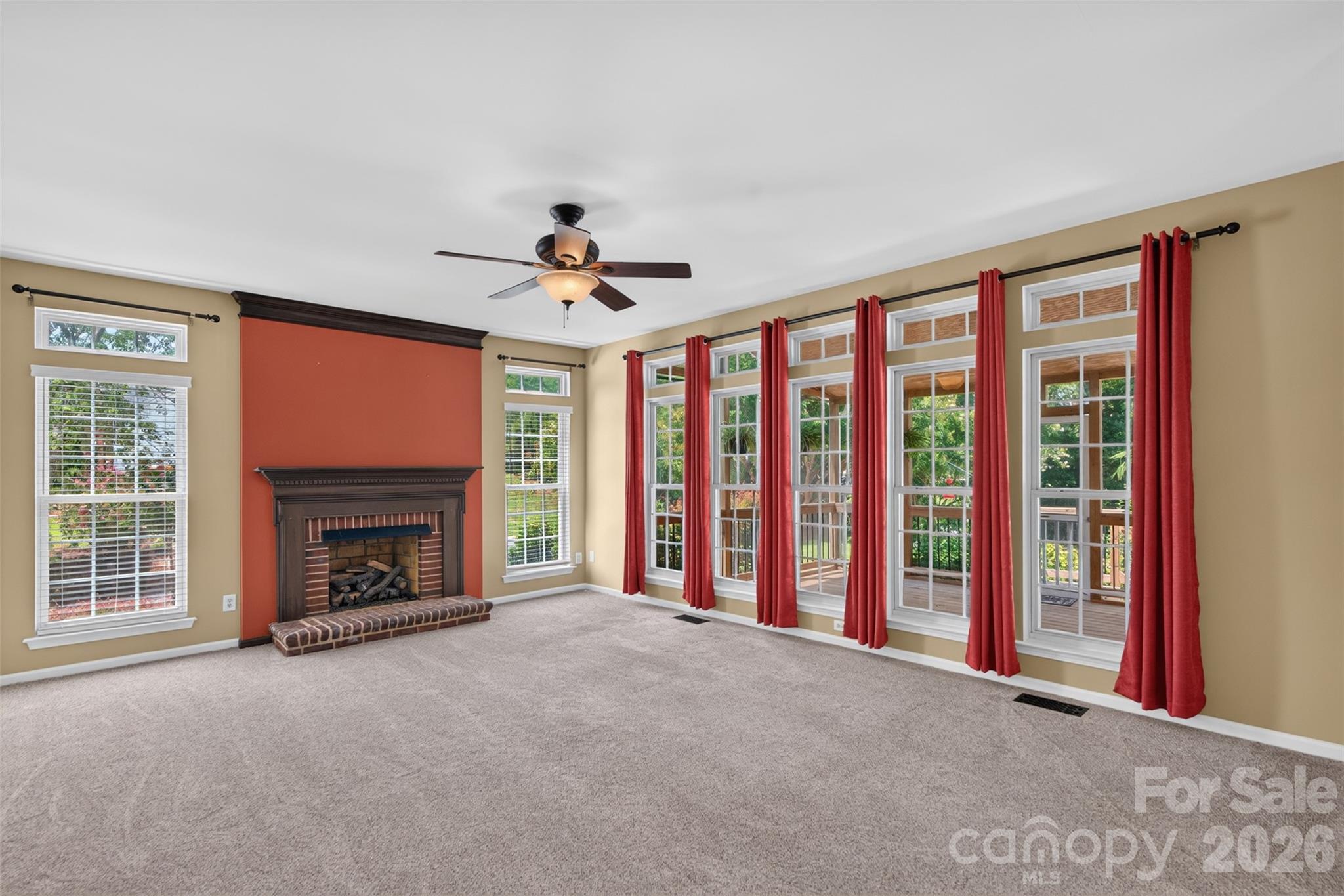 204 Whitegrove Drive Property Photo 11