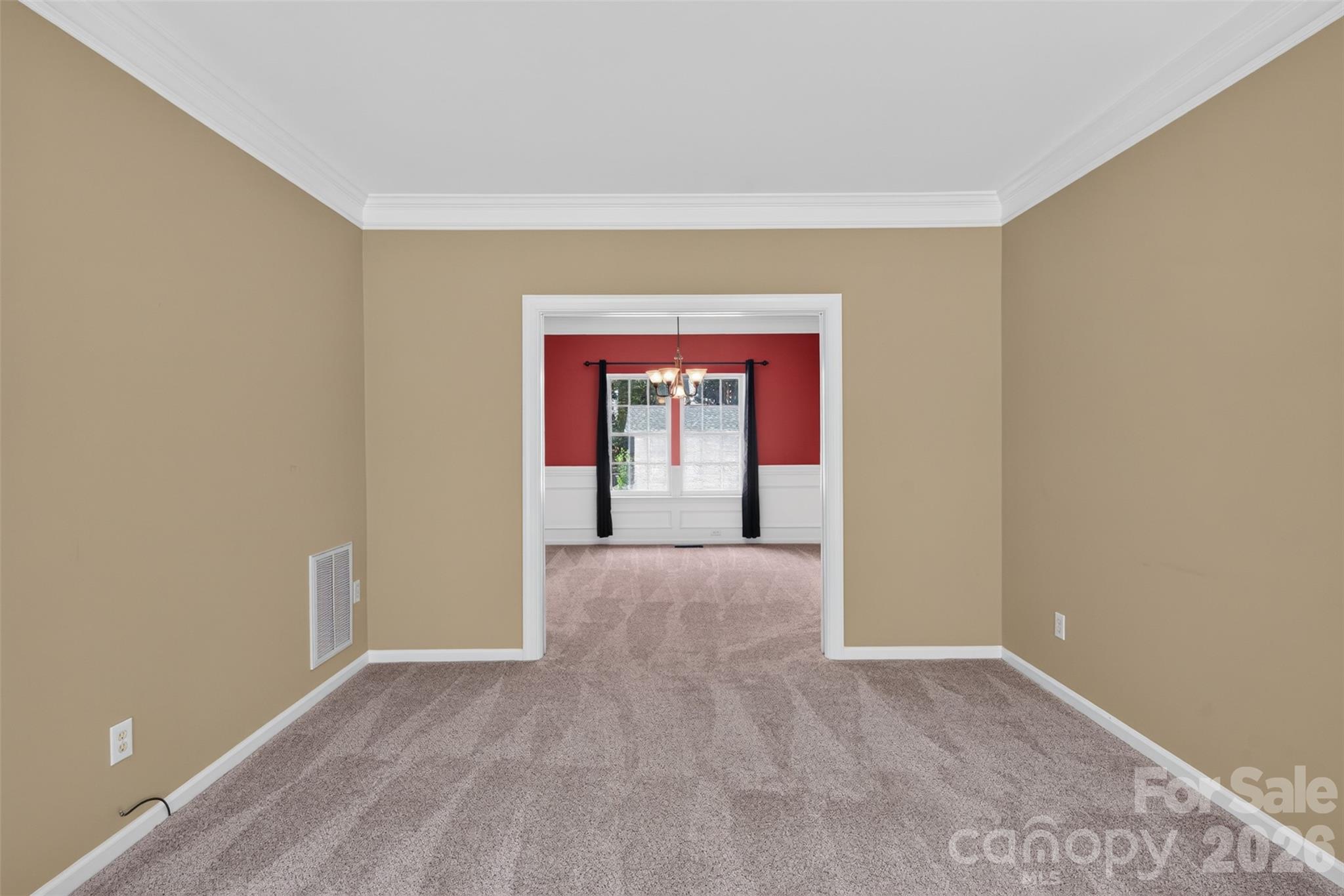 204 Whitegrove Drive Property Photo 12