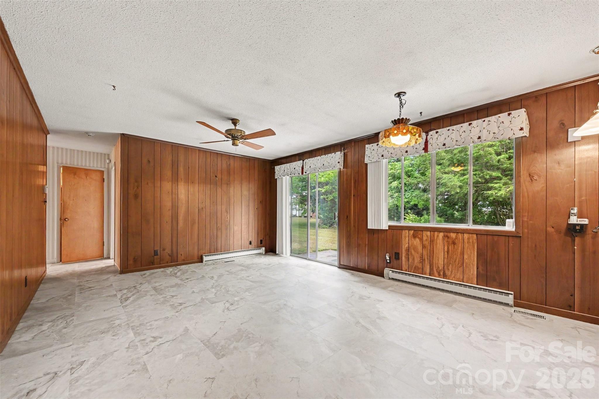 207 Sills Drive Property Photo 6