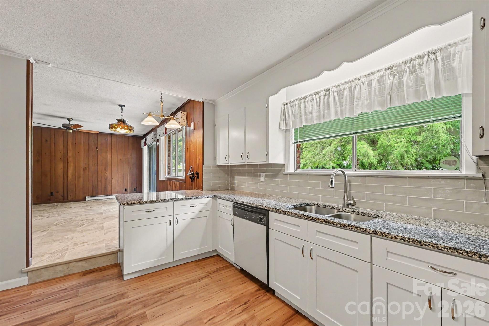 207 Sills Drive Property Photo 12