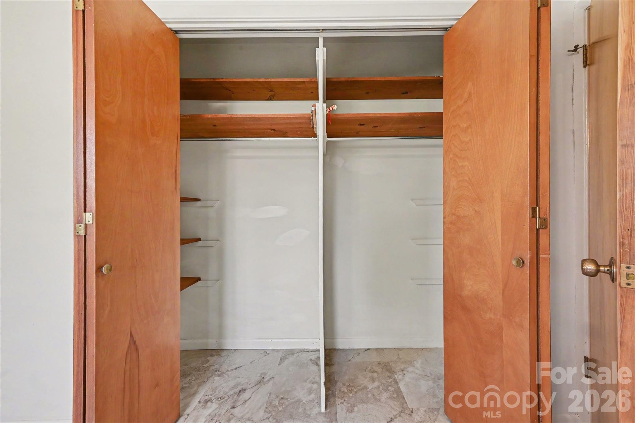 207 Sills Drive Property Photo 13