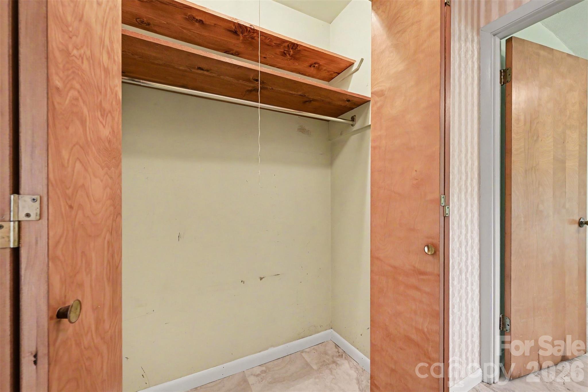207 Sills Drive Property Photo 15