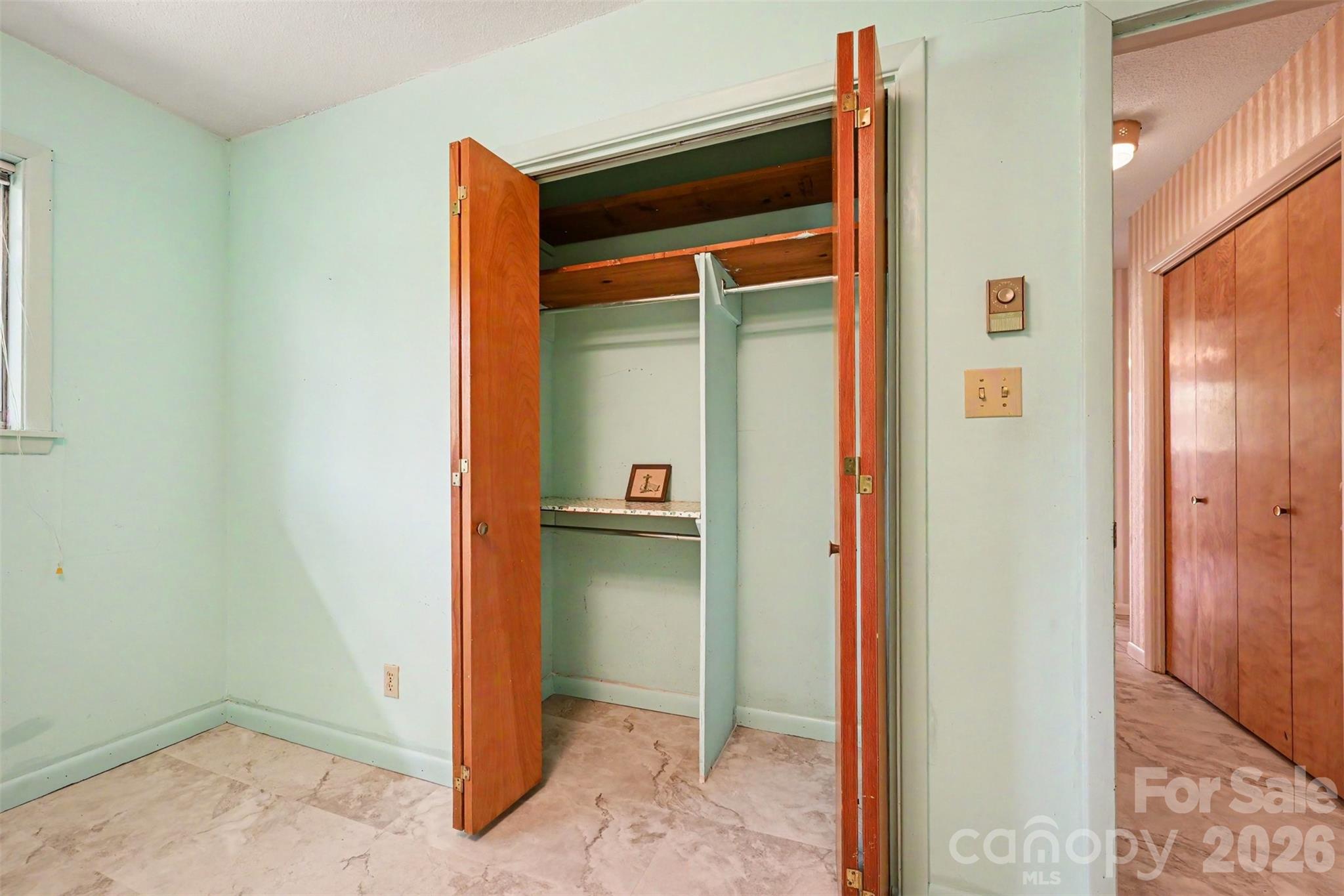 207 Sills Drive Property Photo 20