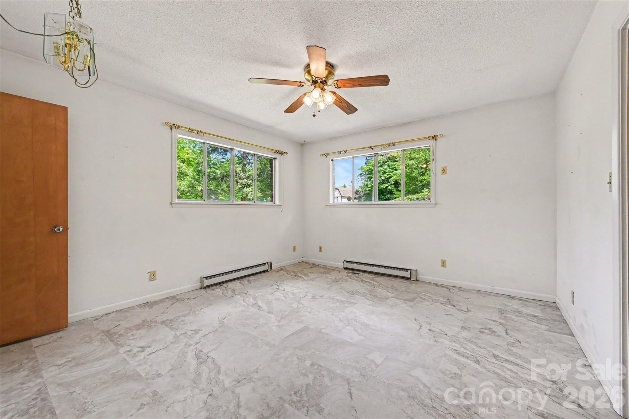 207 Sills Drive Property Photo 21