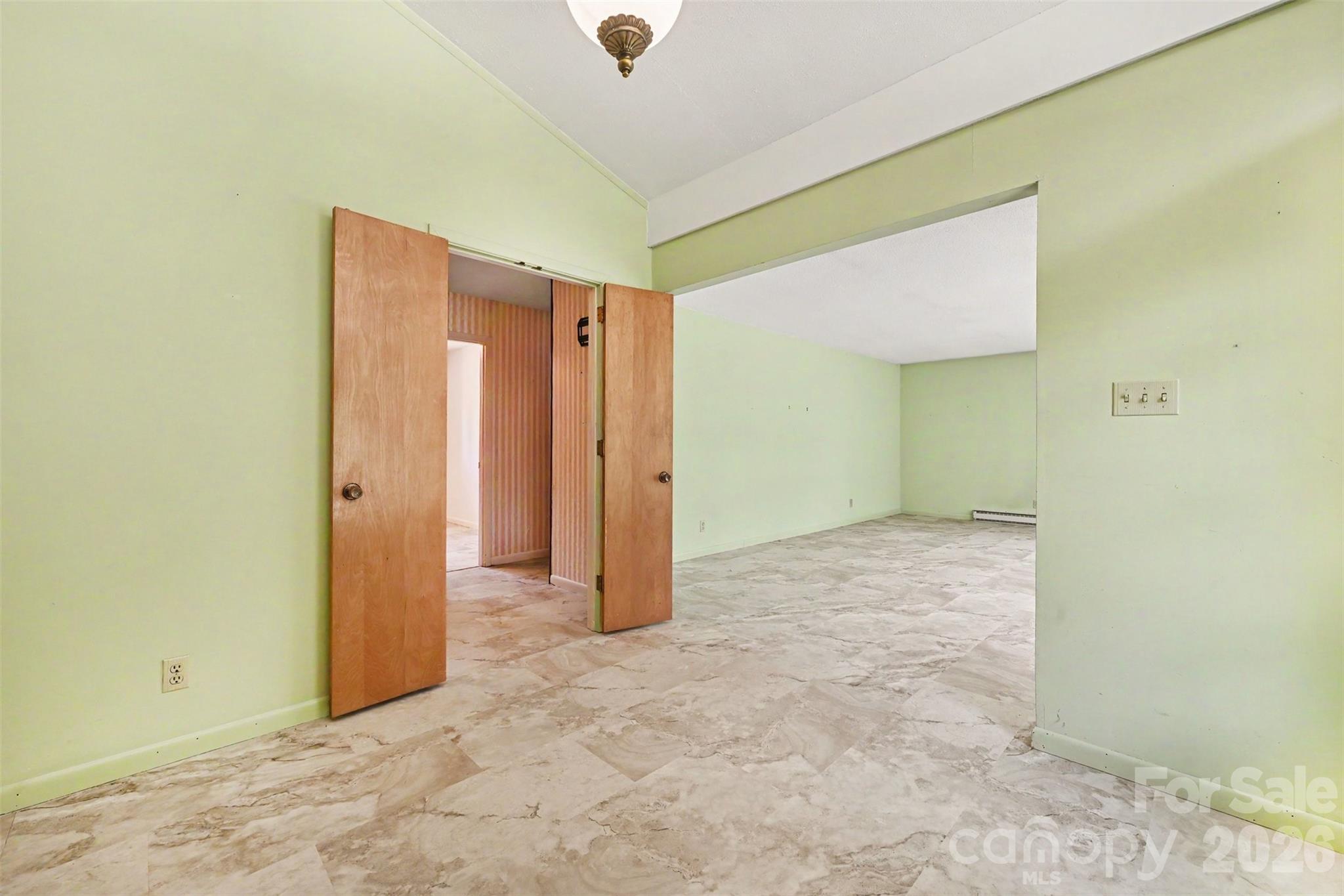 207 Sills Drive Property Photo 22