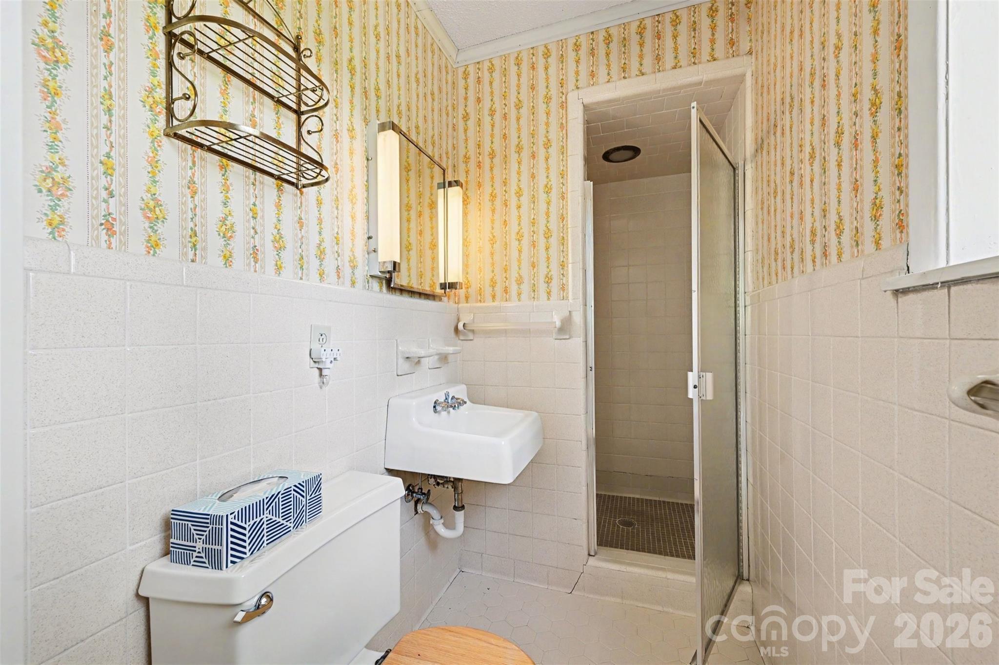 207 Sills Drive Property Photo 31