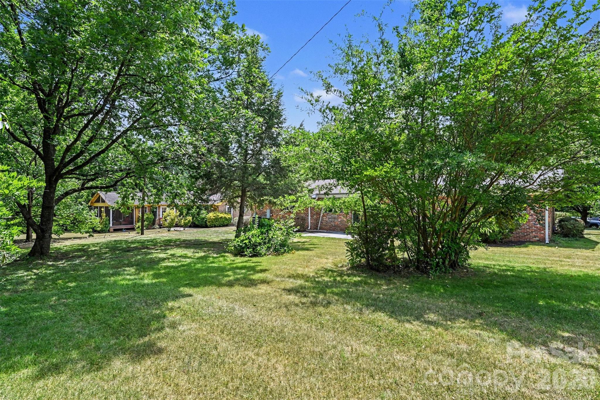 207 Sills Drive Property Photo 36