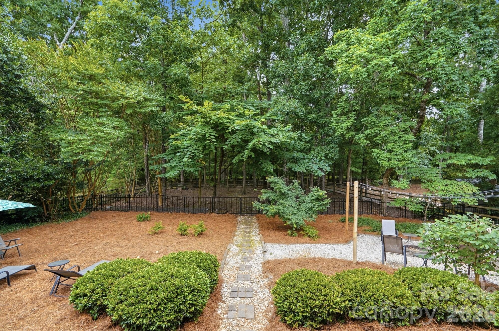 13101 Darby Chase Drive Property Photo 32