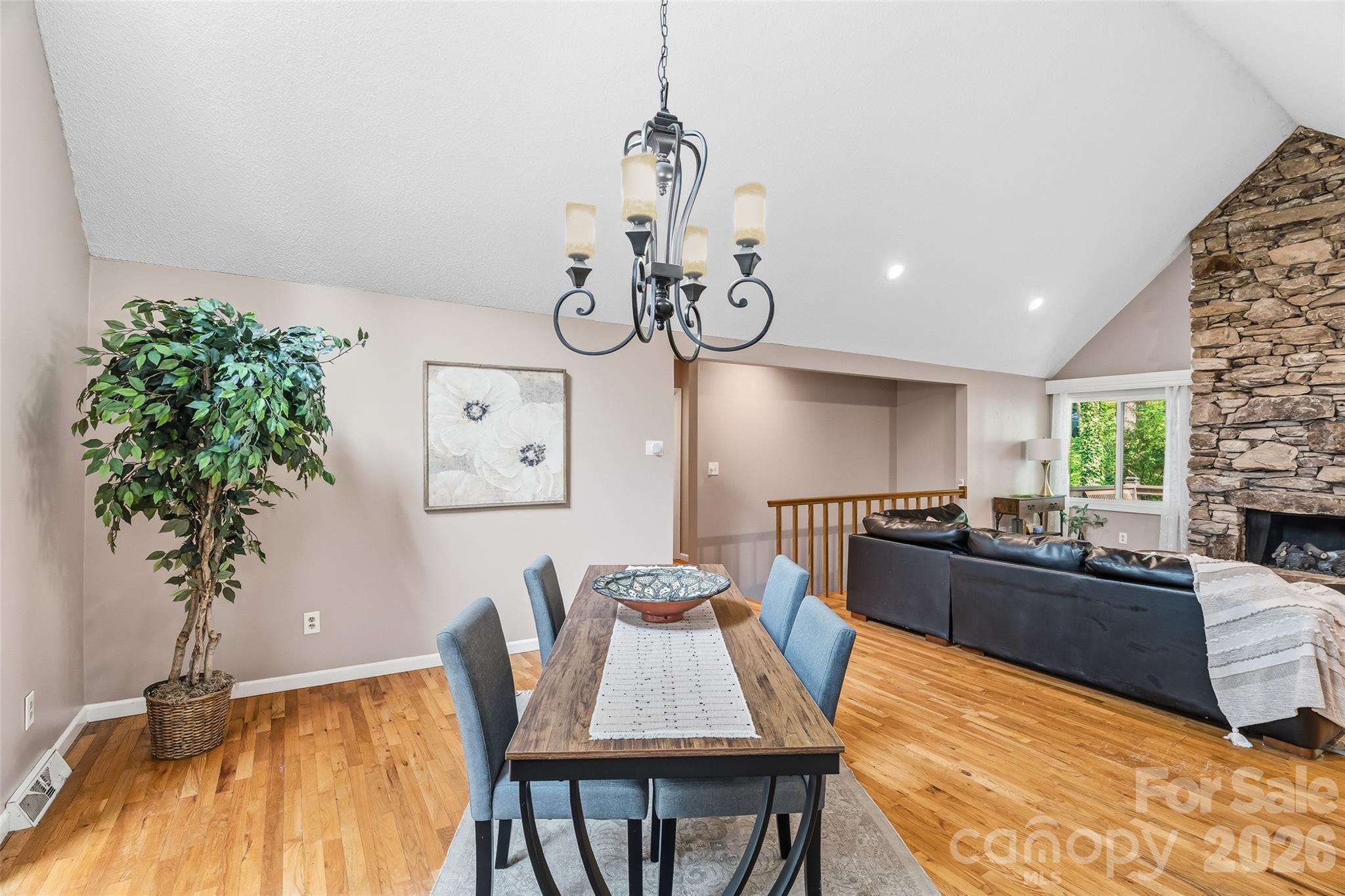 16 Canterbury Drive Property Photo 13