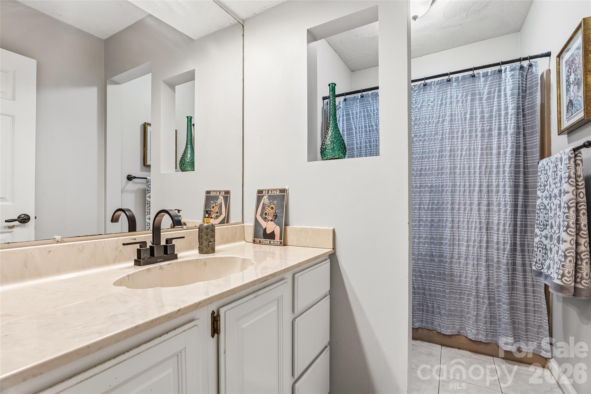 16 Canterbury Drive Property Photo 21