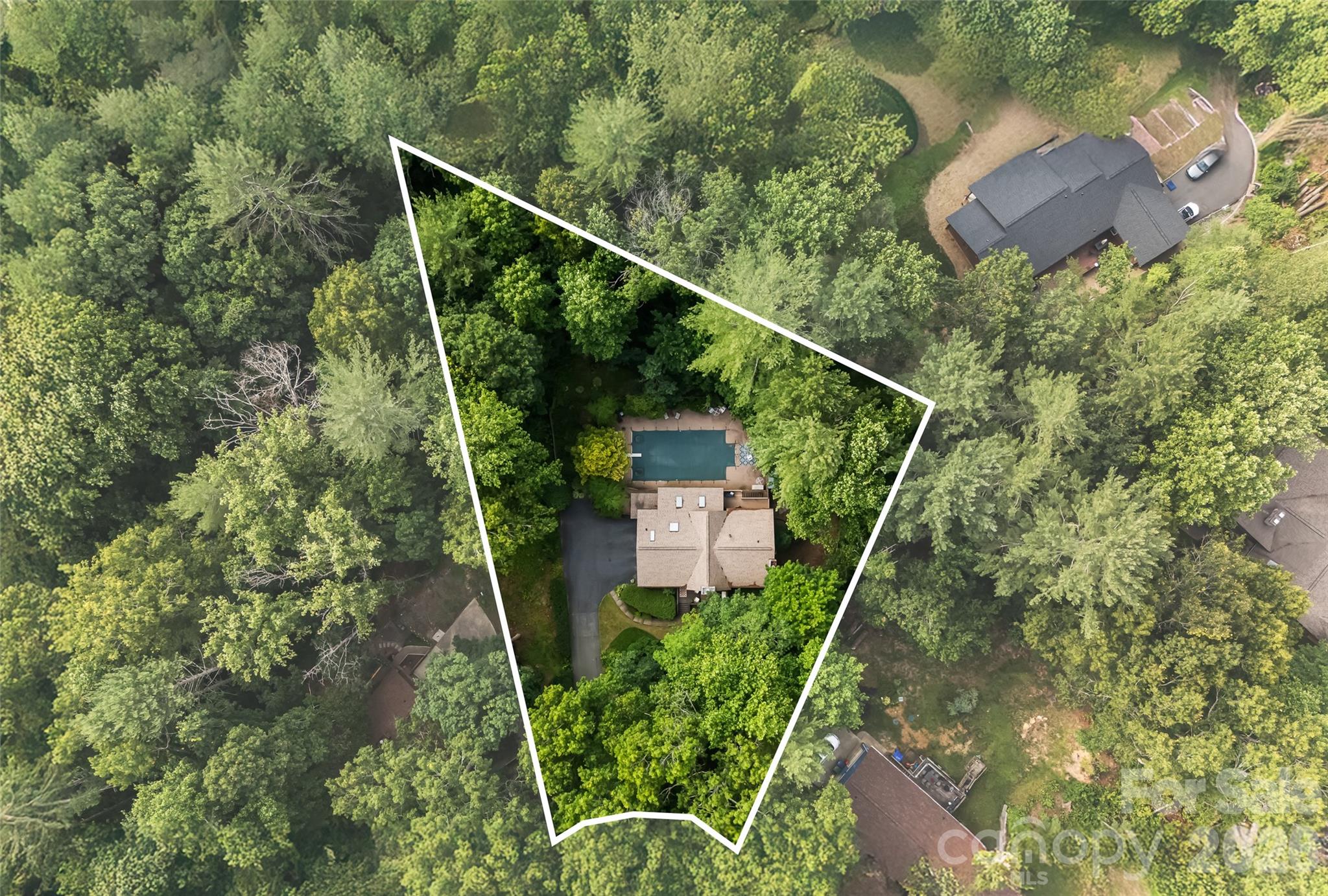 16 Canterbury Drive Property Photo 33