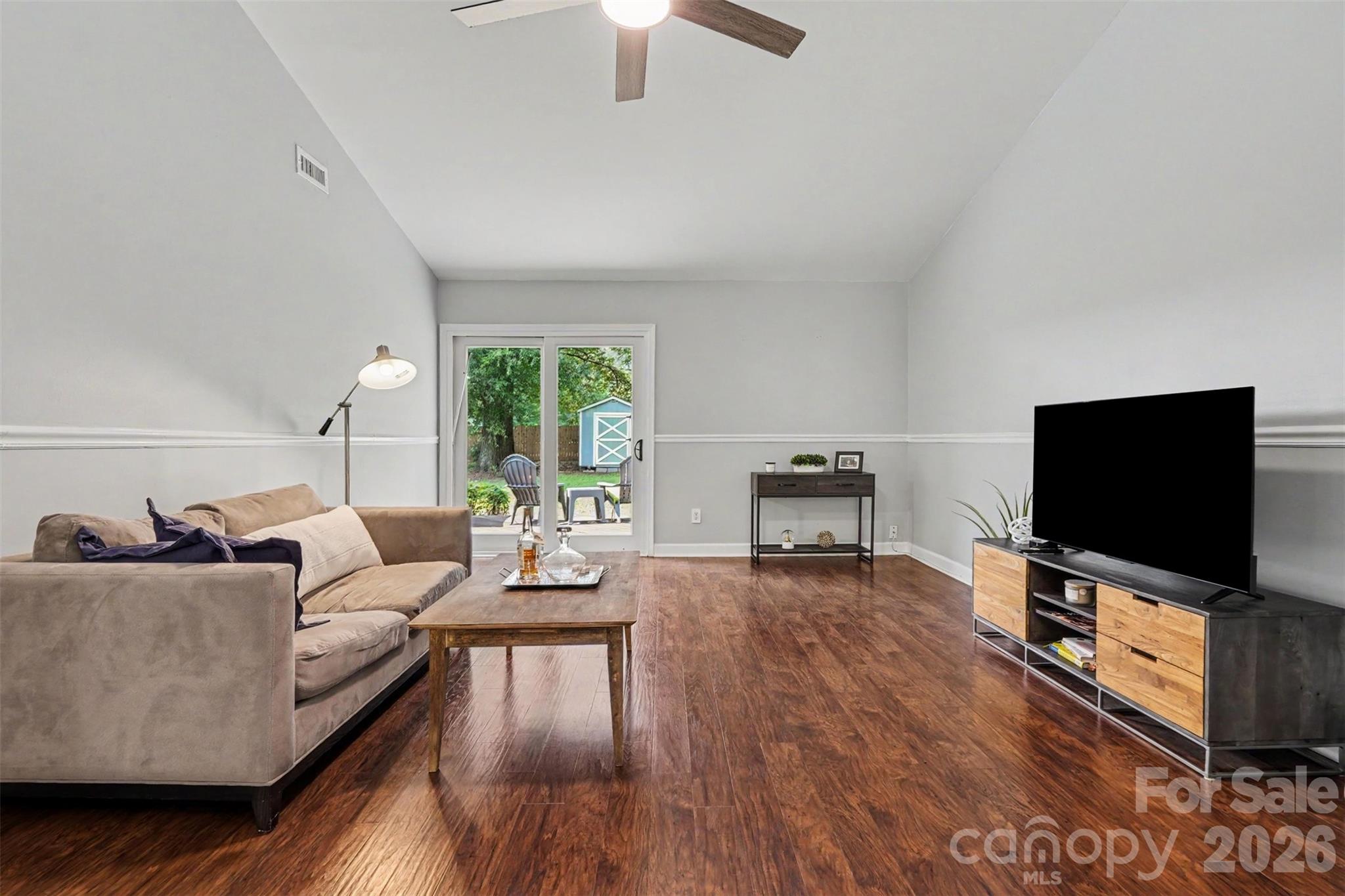 6008 Trysting Road Property Photo 9