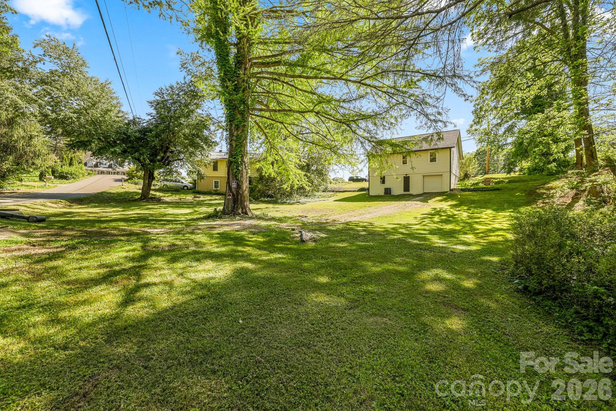 523 Harrison Avenue Property Photo 3