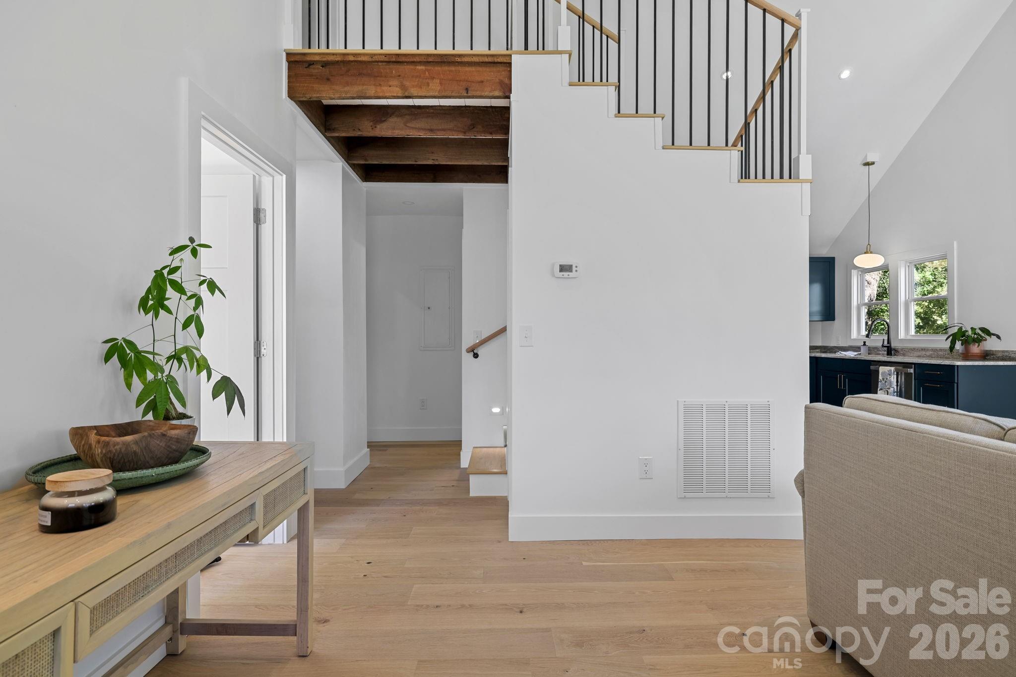 523 Harrison Avenue Property Photo 8