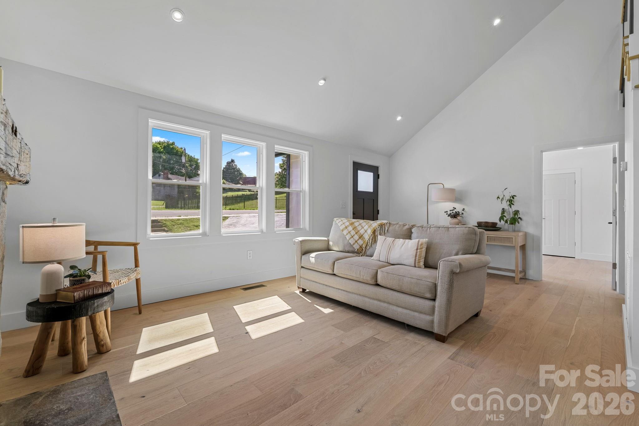 523 Harrison Avenue Property Photo 11