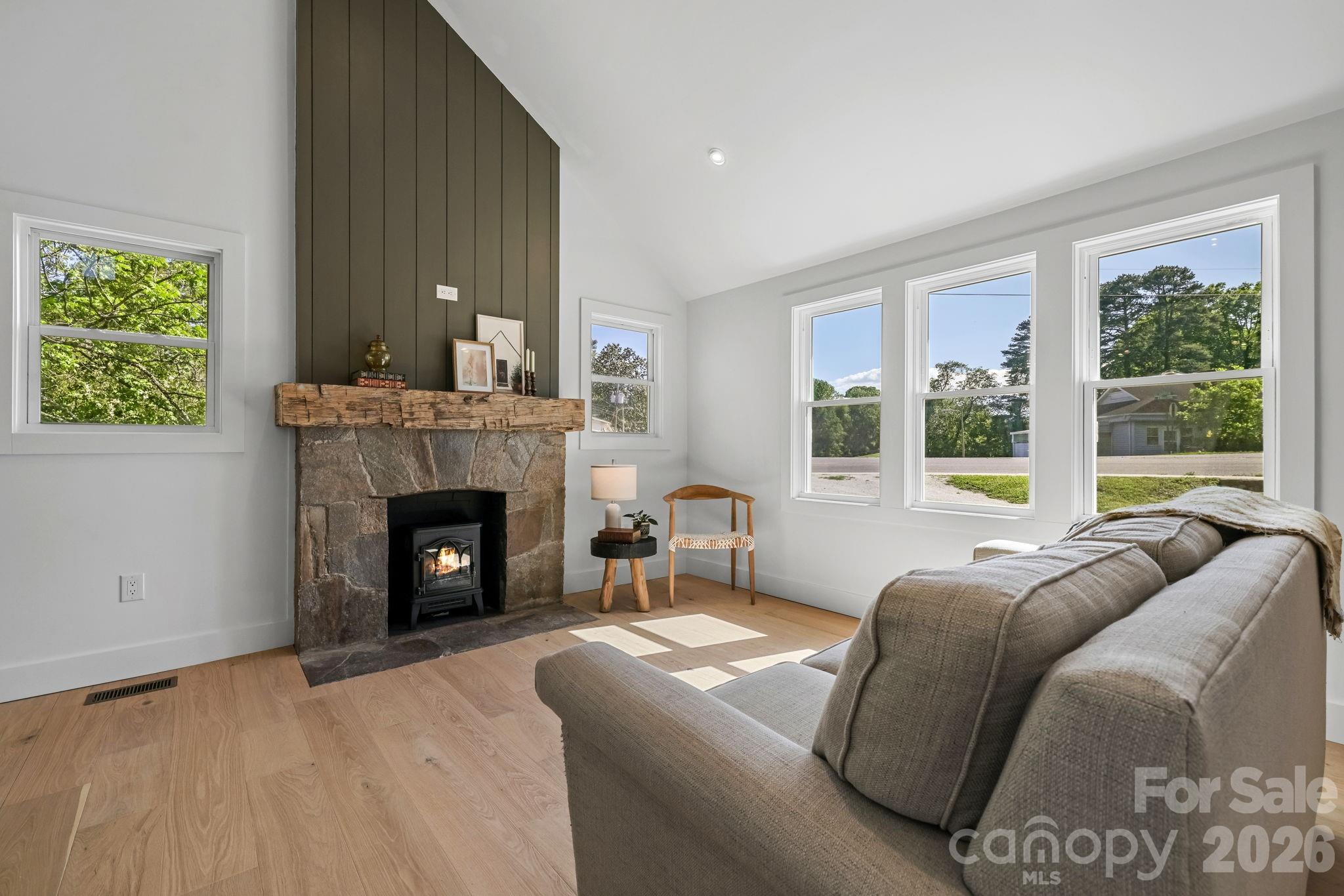 523 Harrison Avenue Property Photo 13