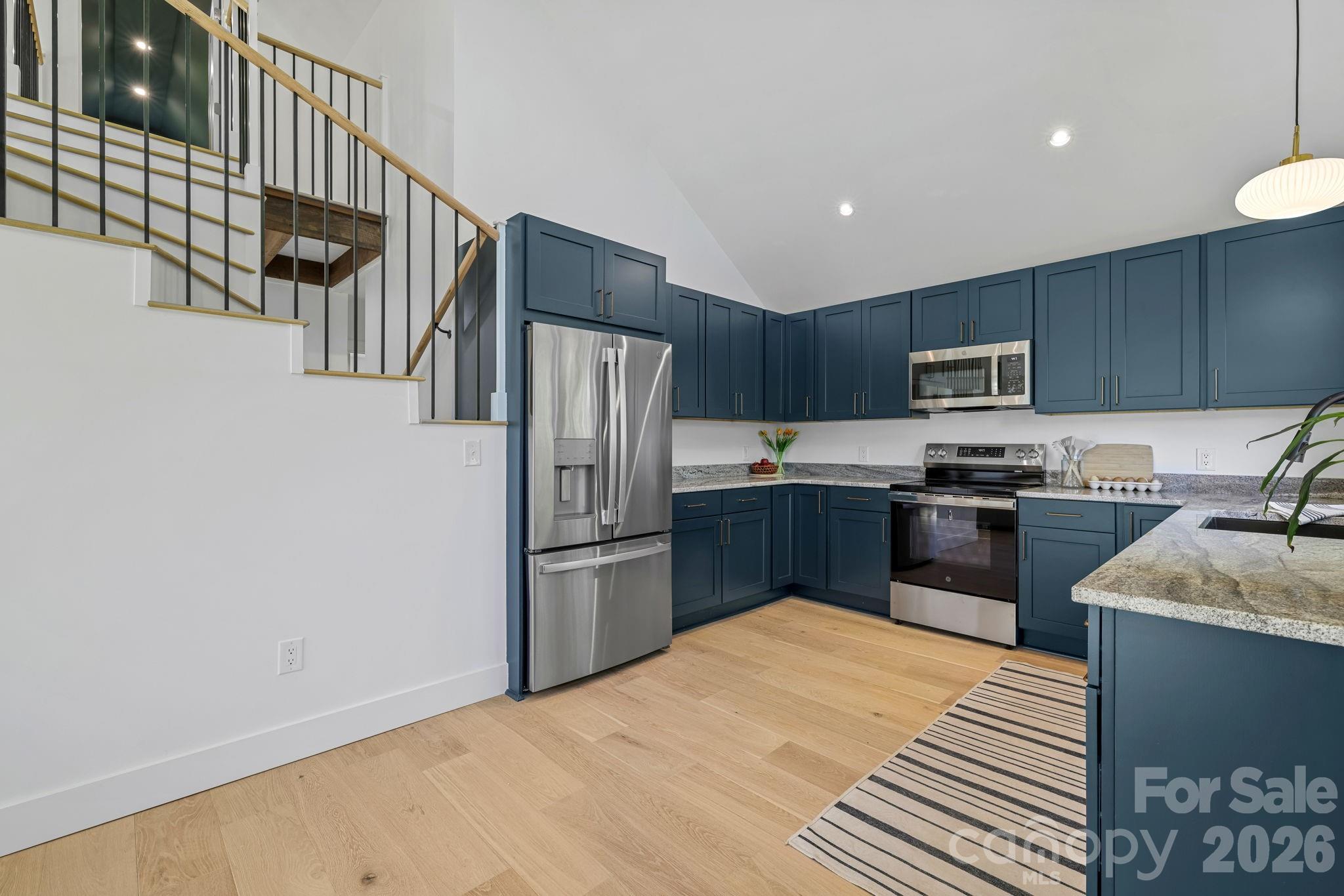 523 Harrison Avenue Property Photo 15