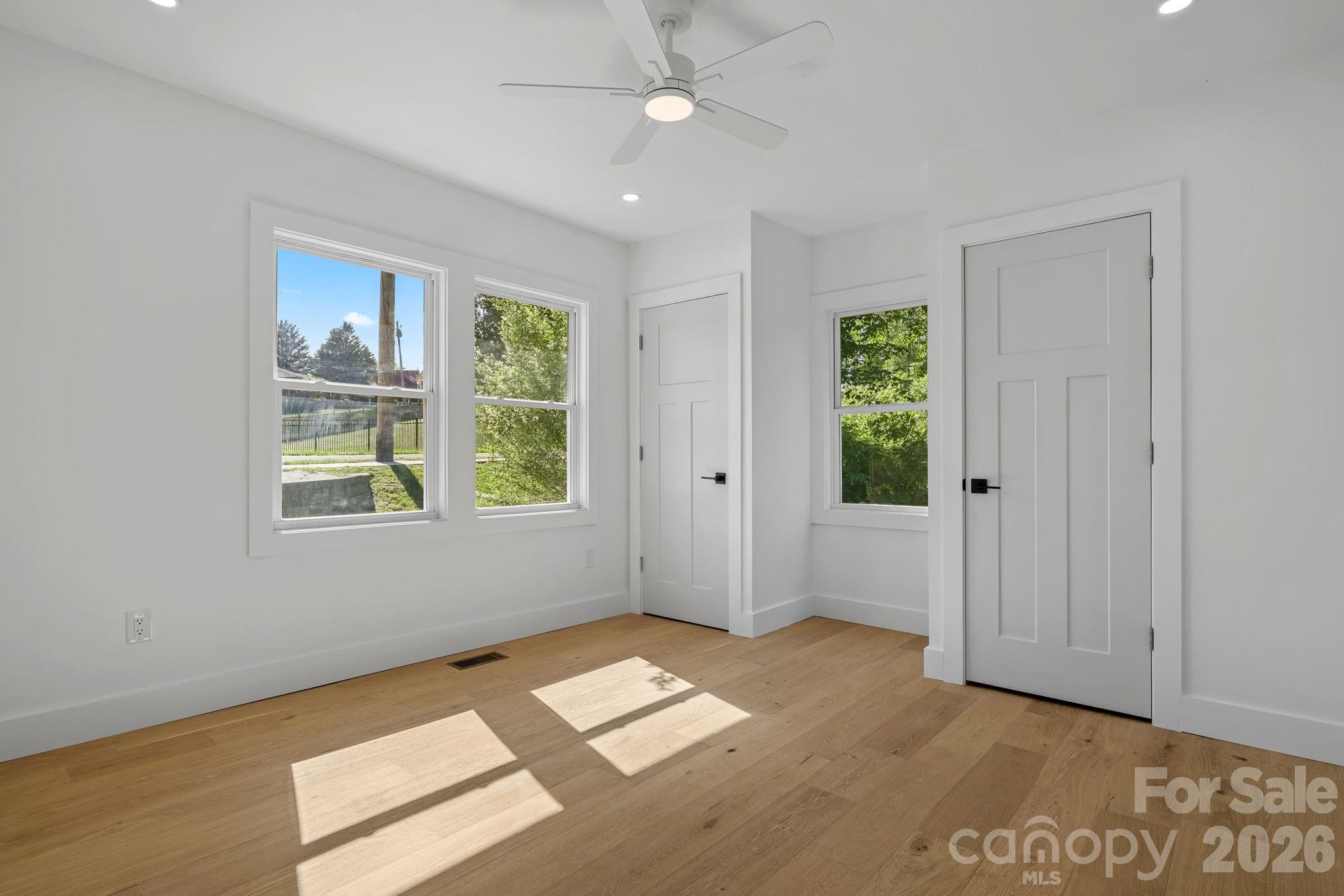 523 Harrison Avenue Property Photo 22