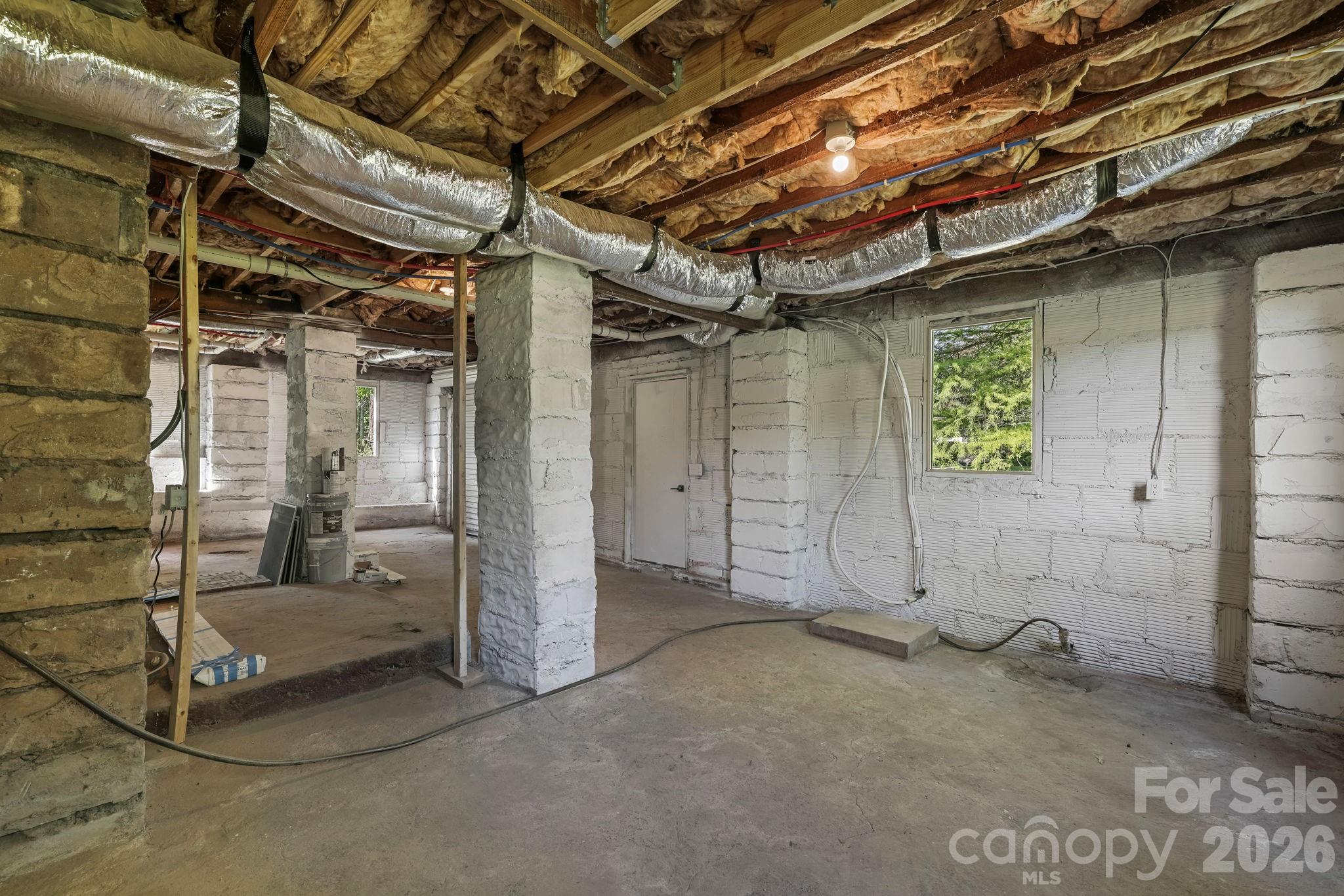 523 Harrison Avenue Property Photo 43