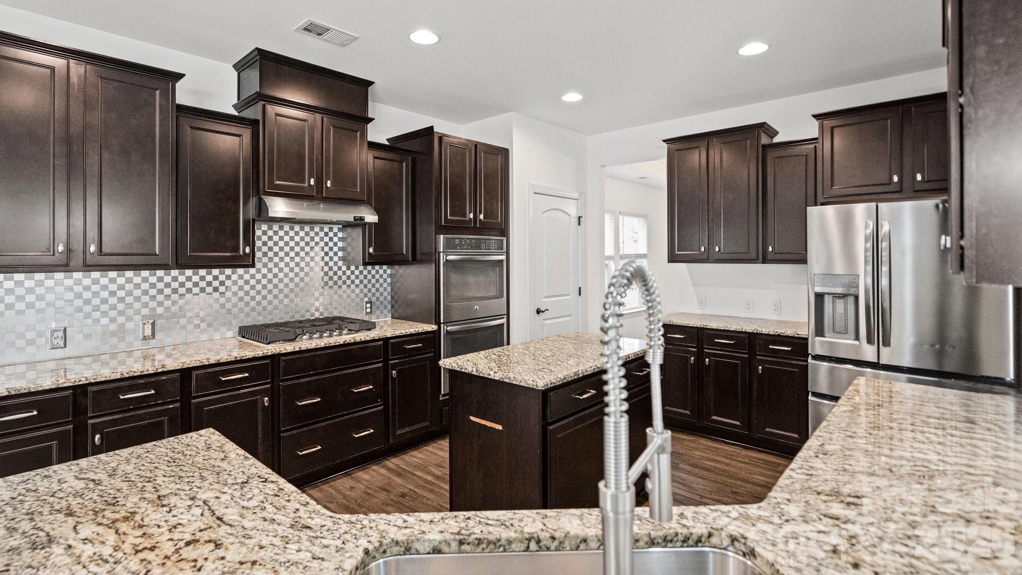 7235 Barefoot Forest Drive Property Photo 11