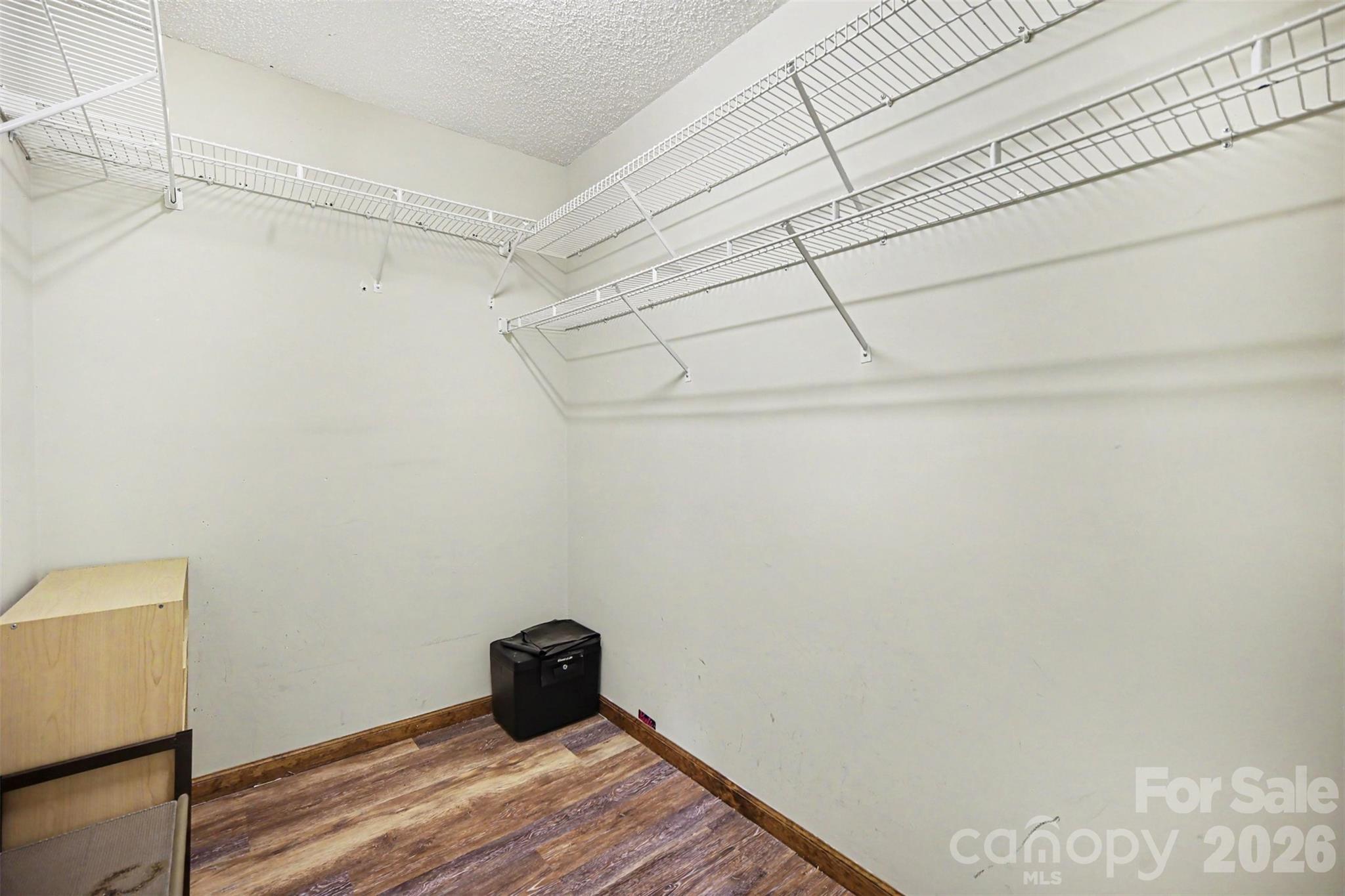 3017 Mill Stream Court Property Photo 26