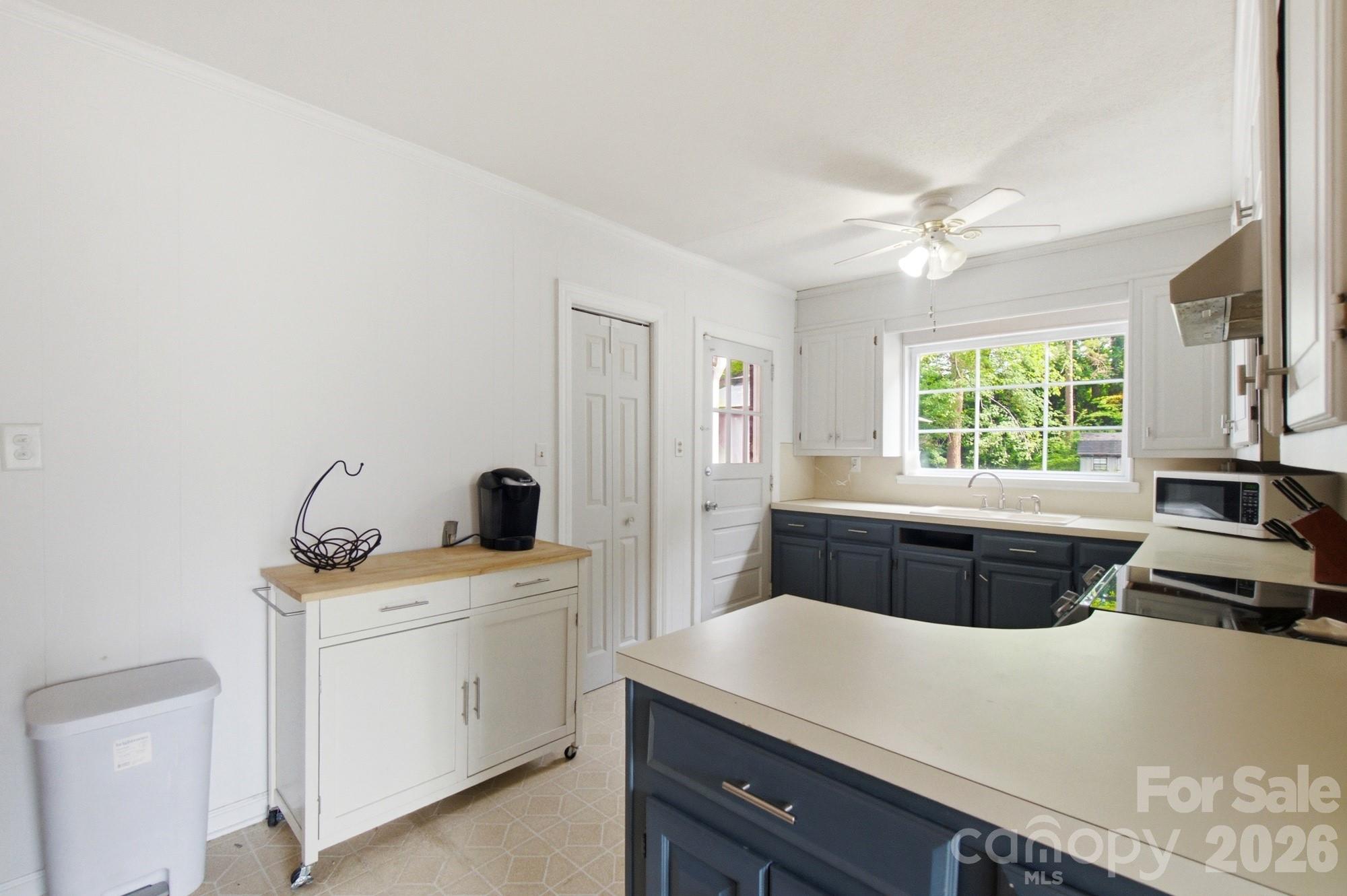 1616 Statesville Boulevard Property Photo 12