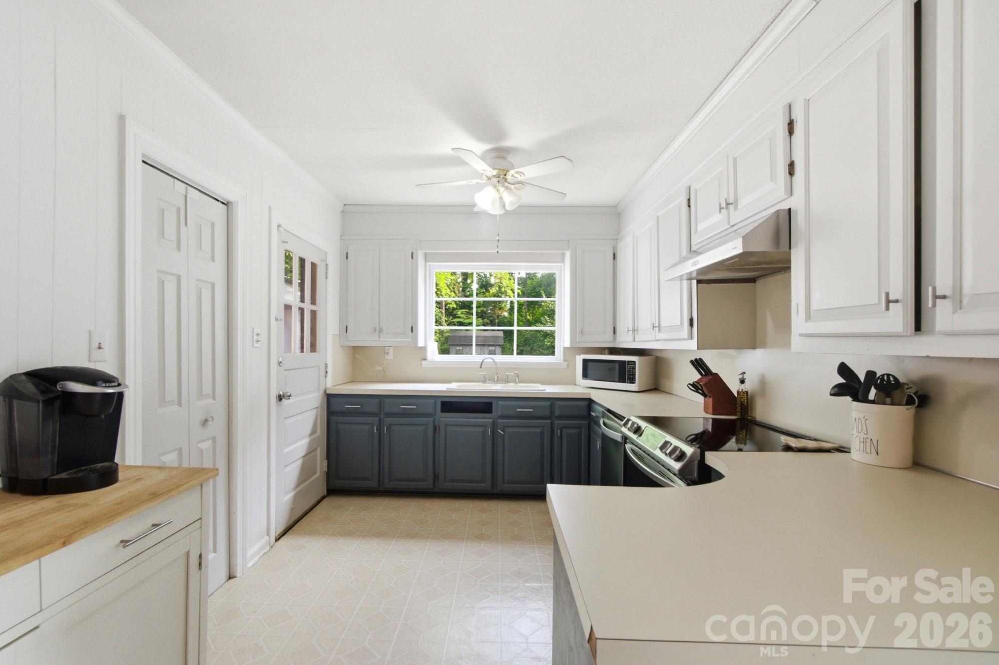 1616 Statesville Boulevard Property Photo 13