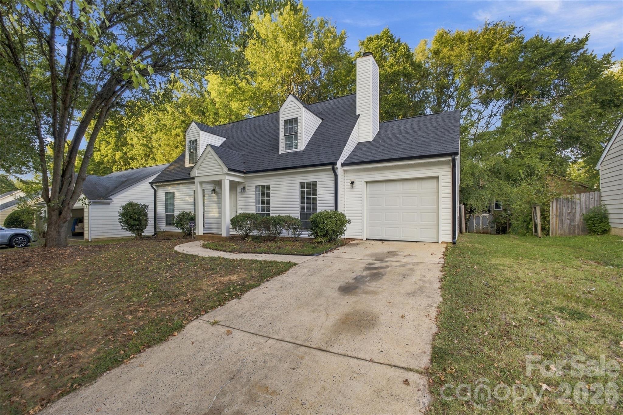 8345 Houndstooth Drive Property Photo 2