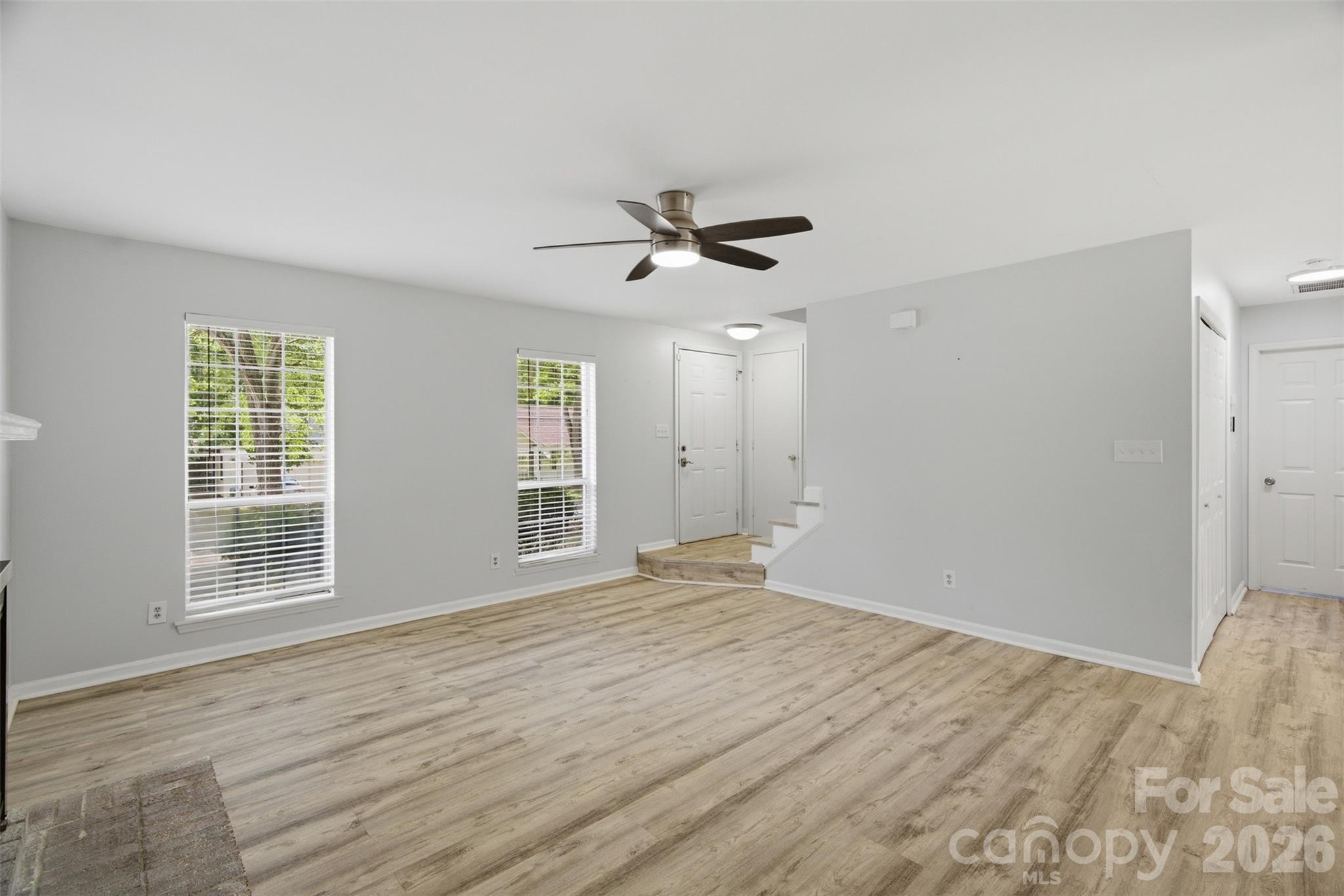 8345 Houndstooth Drive Property Photo 4