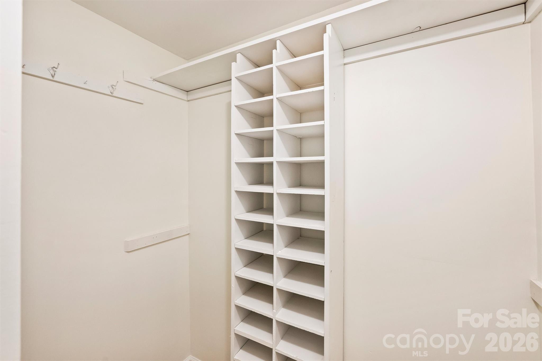 7323 Rollingridge Drive Property Photo 22