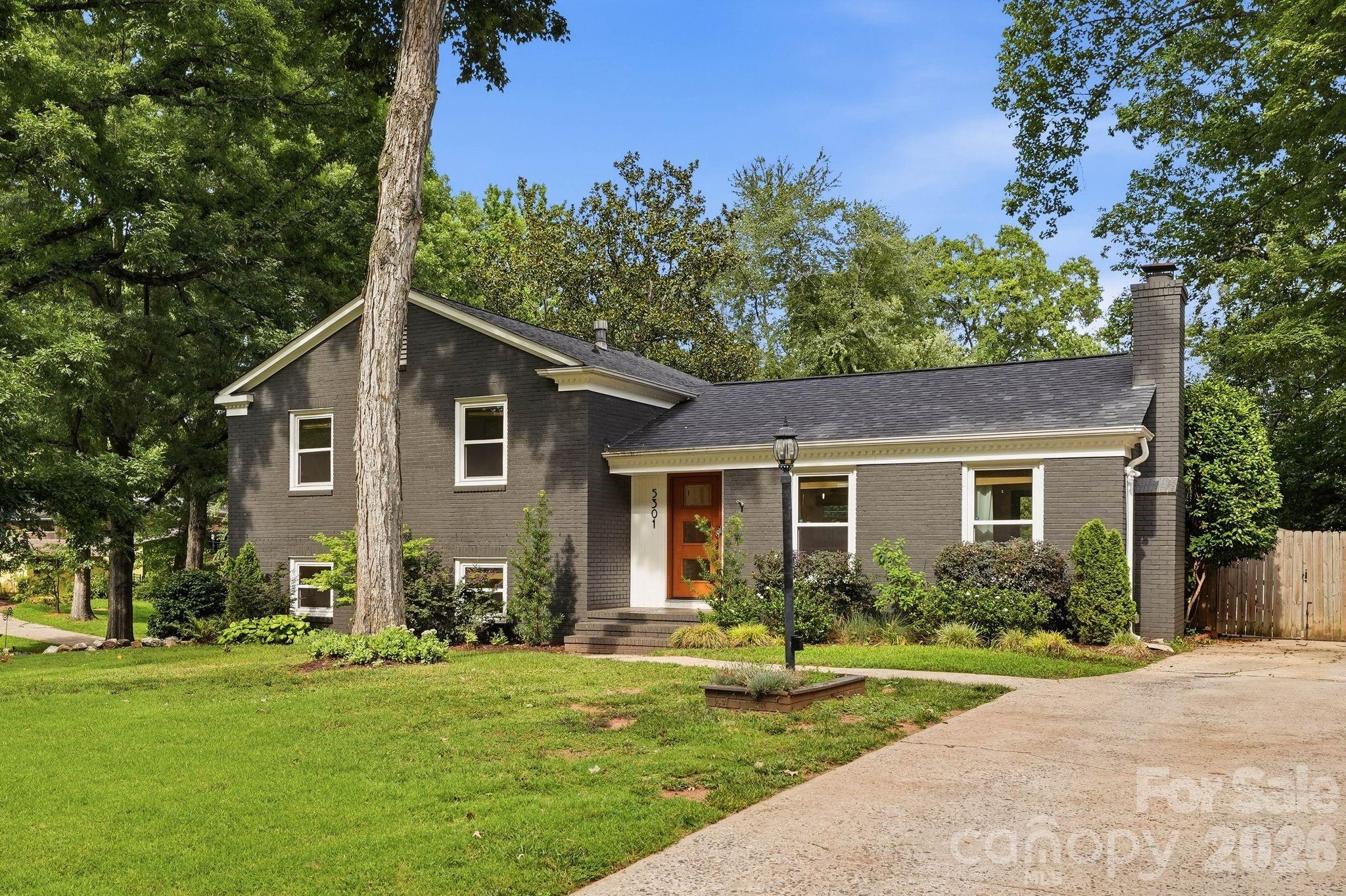 5301 Glenham Drive Property Photo 1