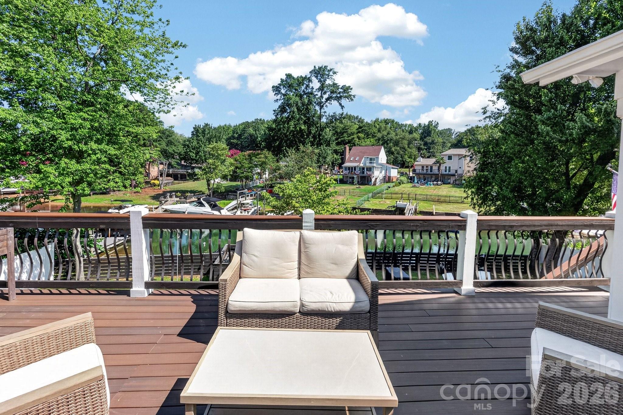 21200 Rio Oro Drive Property Photo 6