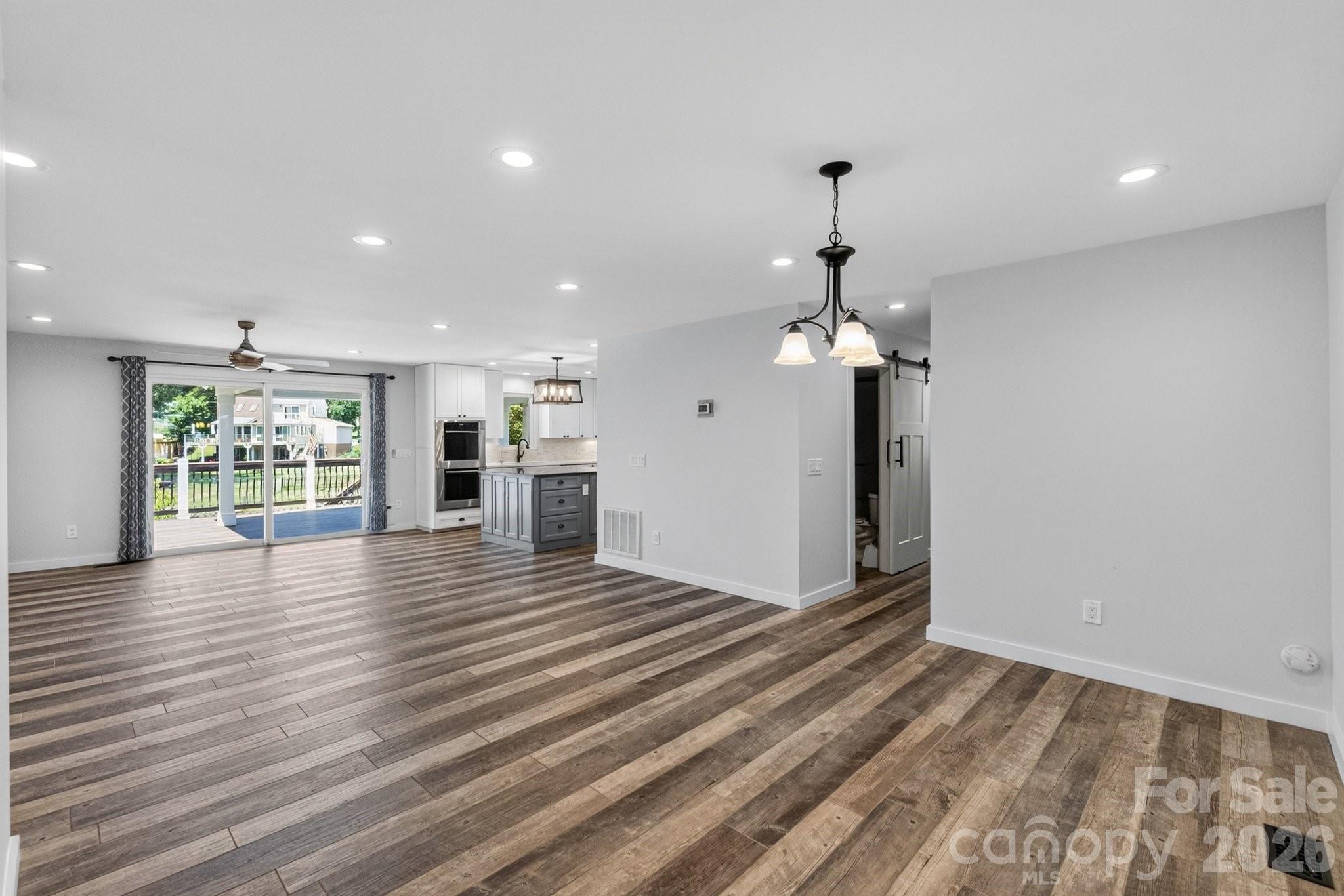 21200 Rio Oro Drive Property Photo 13