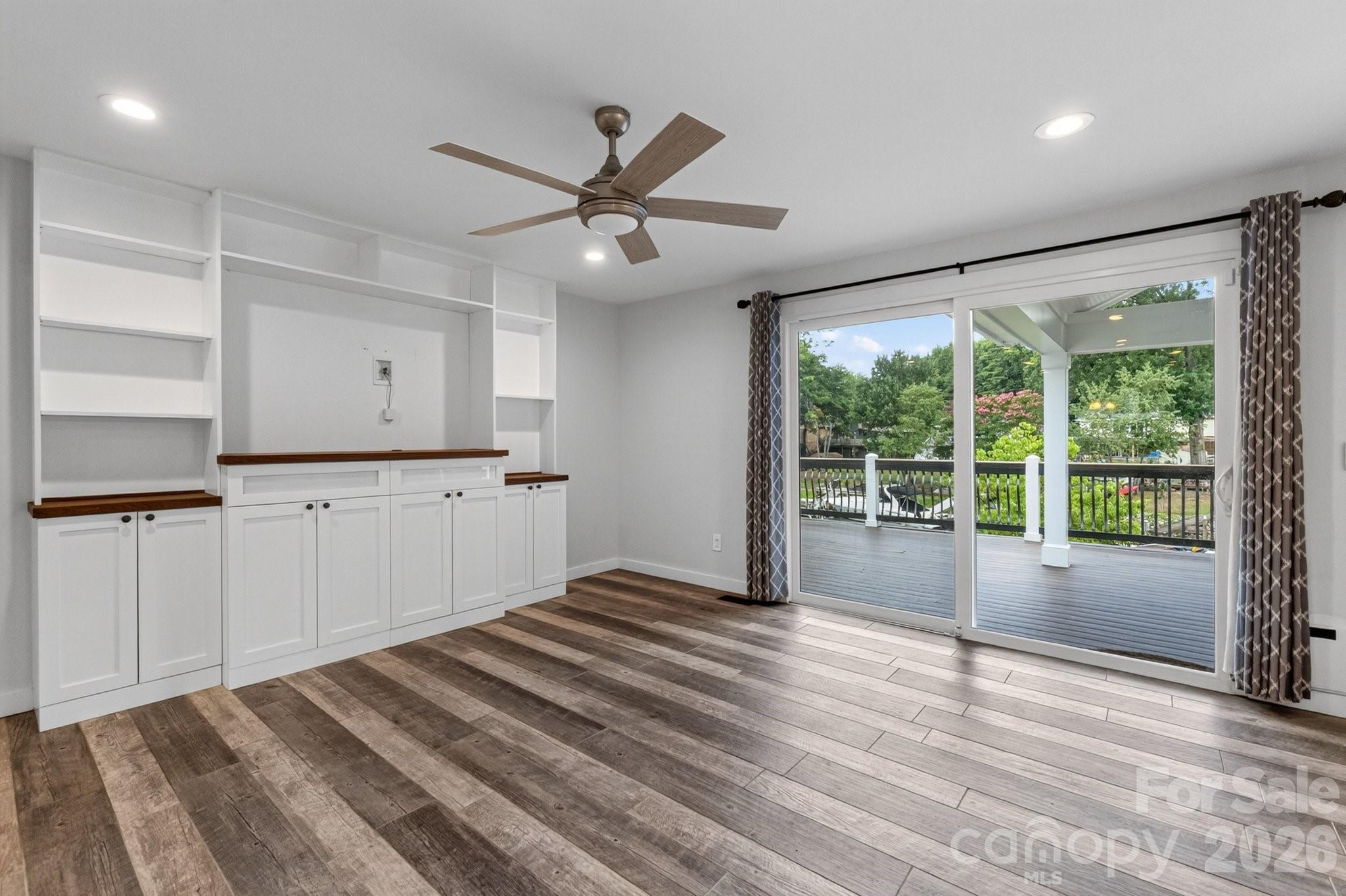 21200 Rio Oro Drive Property Photo 15
