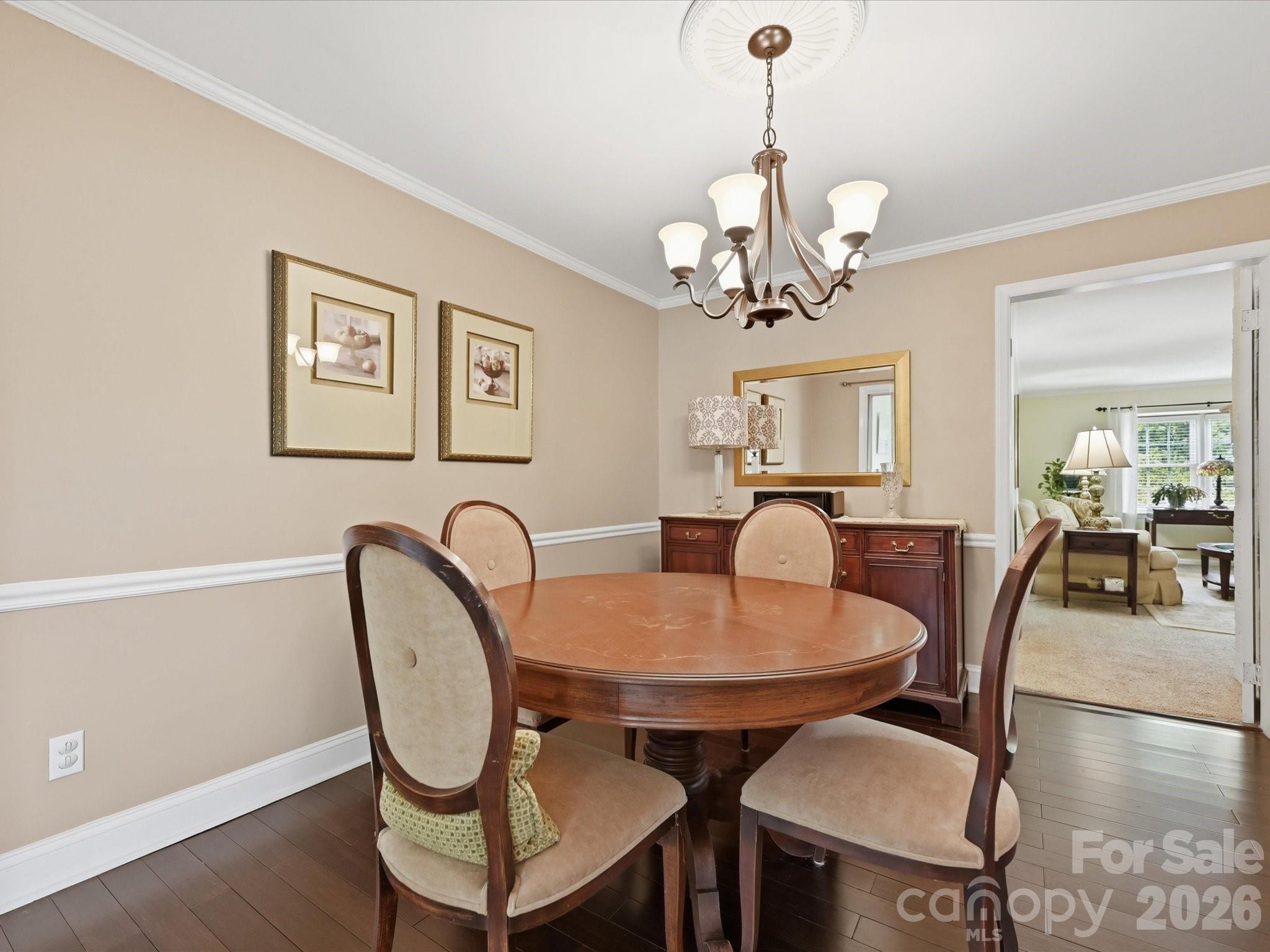 2233 Rexford Road C Property Photo 7