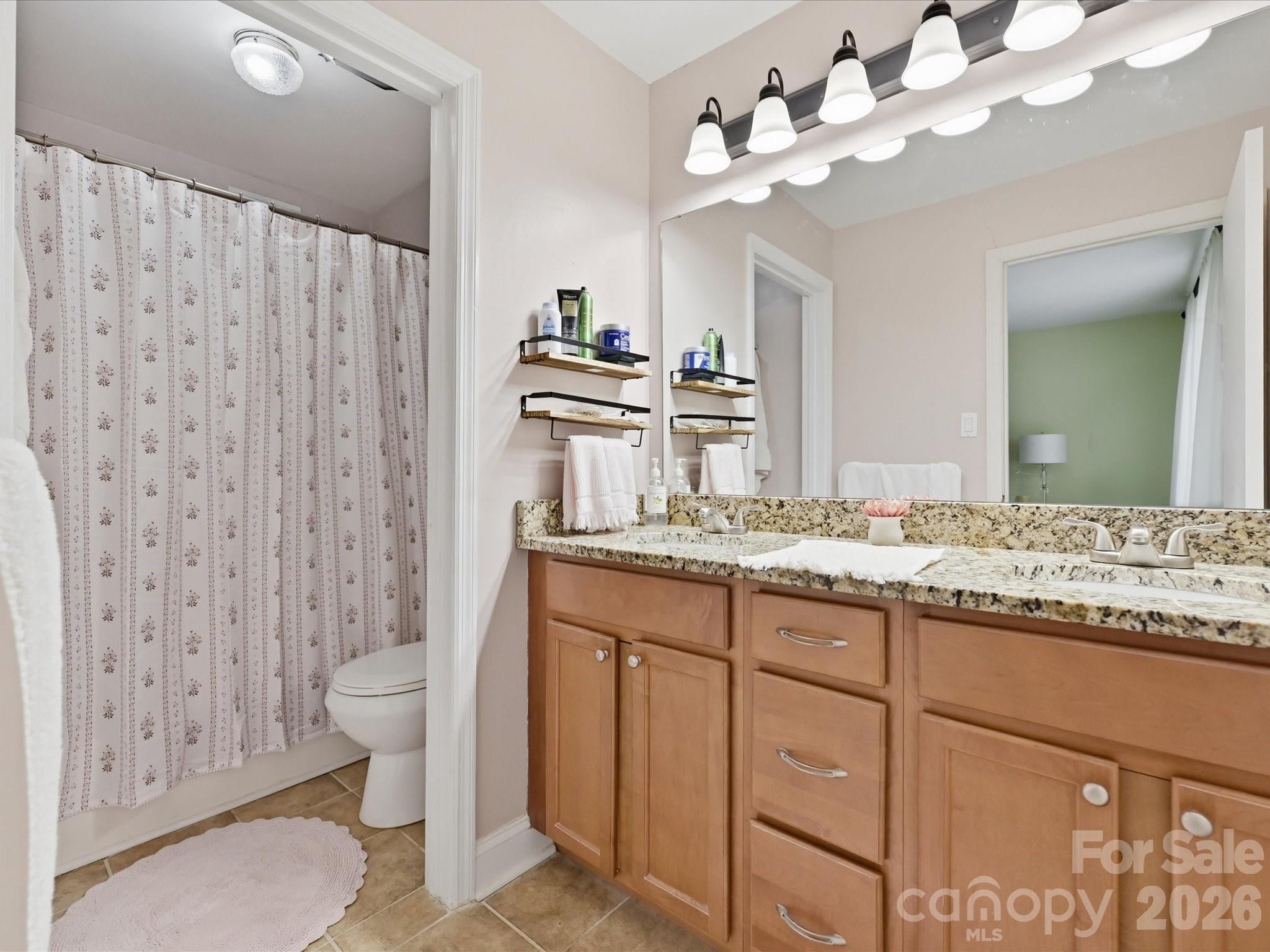 2233 Rexford Road C Property Photo 17