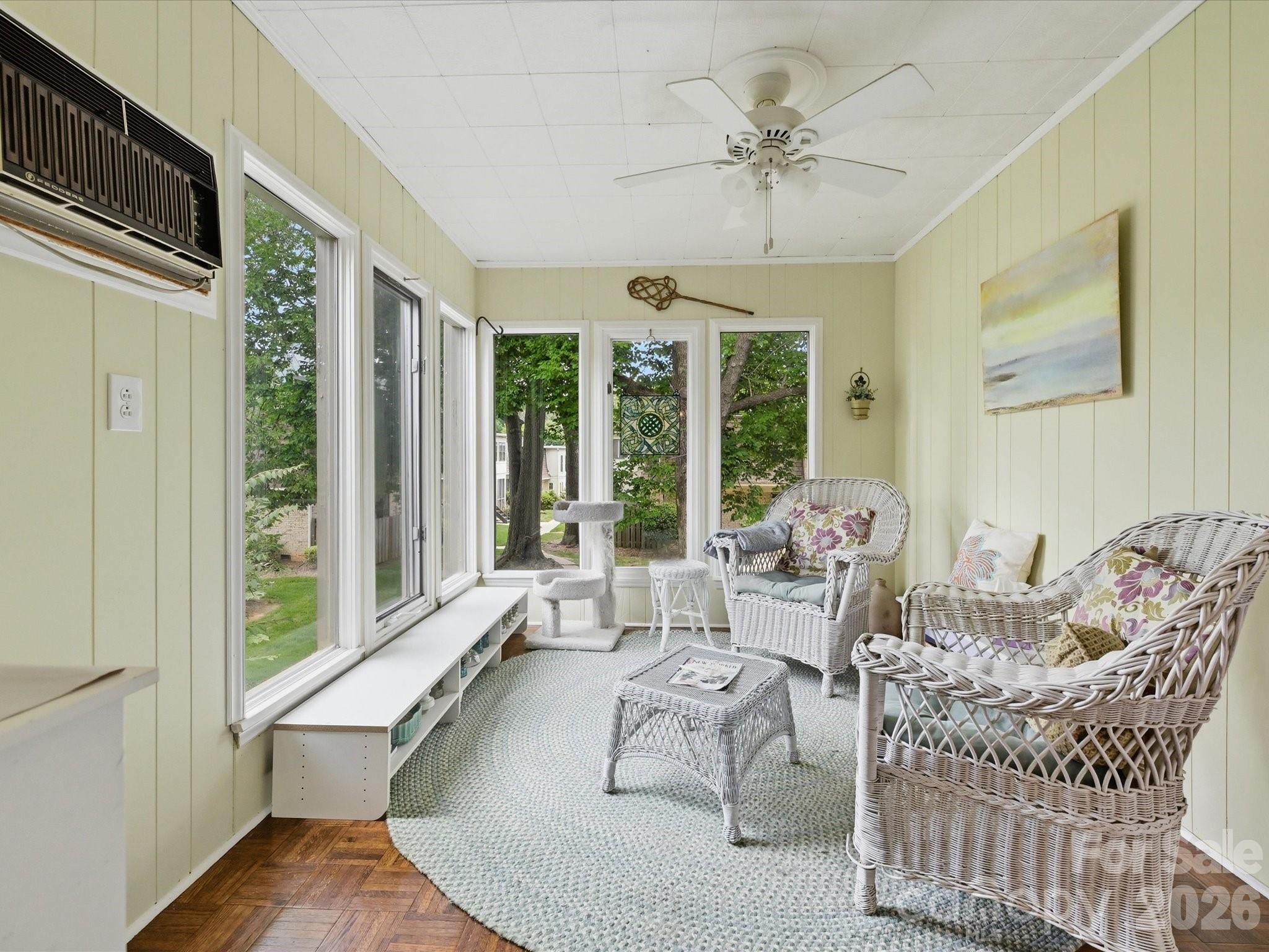 2233 Rexford Road C Property Photo 20