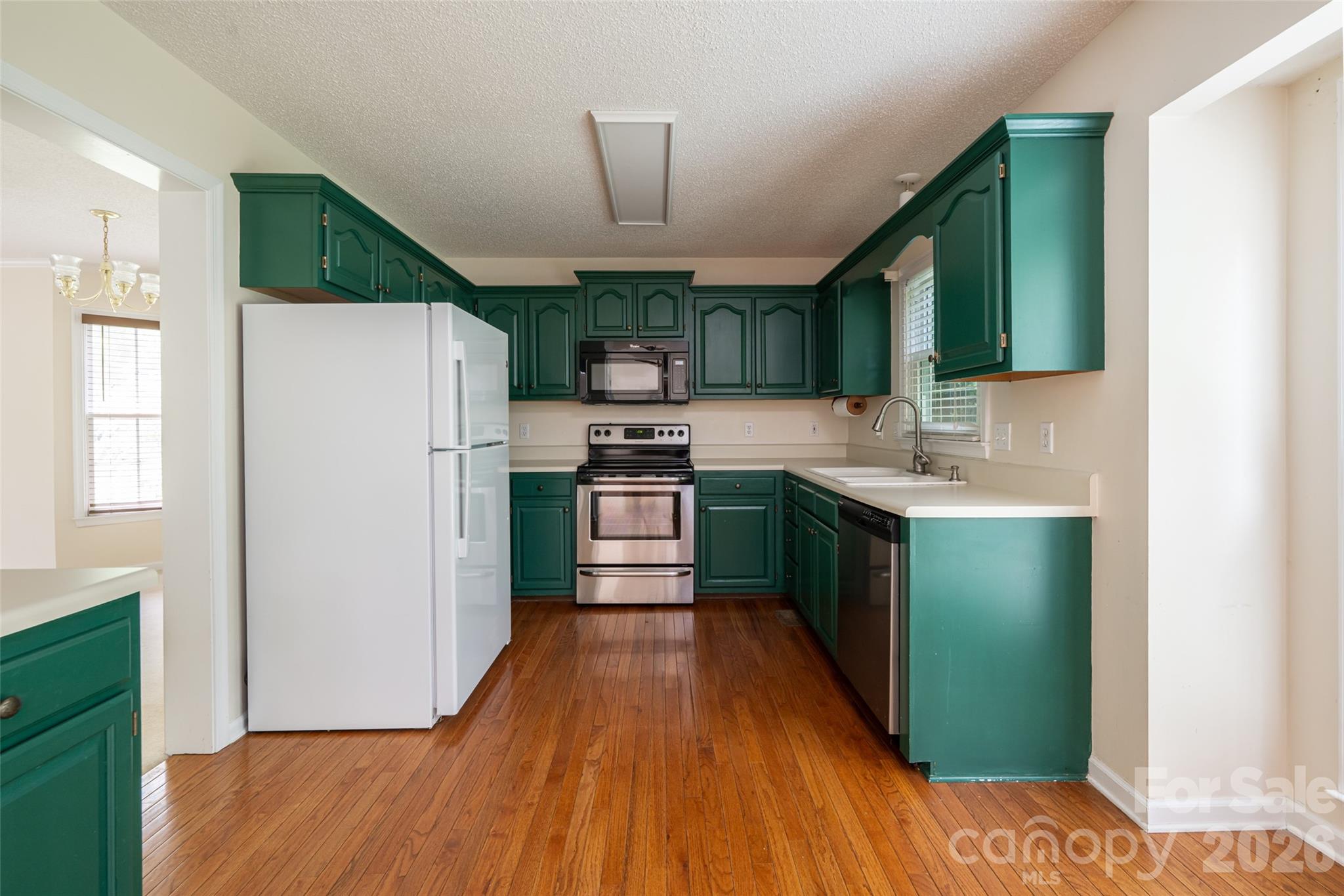 204 Windsor Forest Circle Property Photo 14