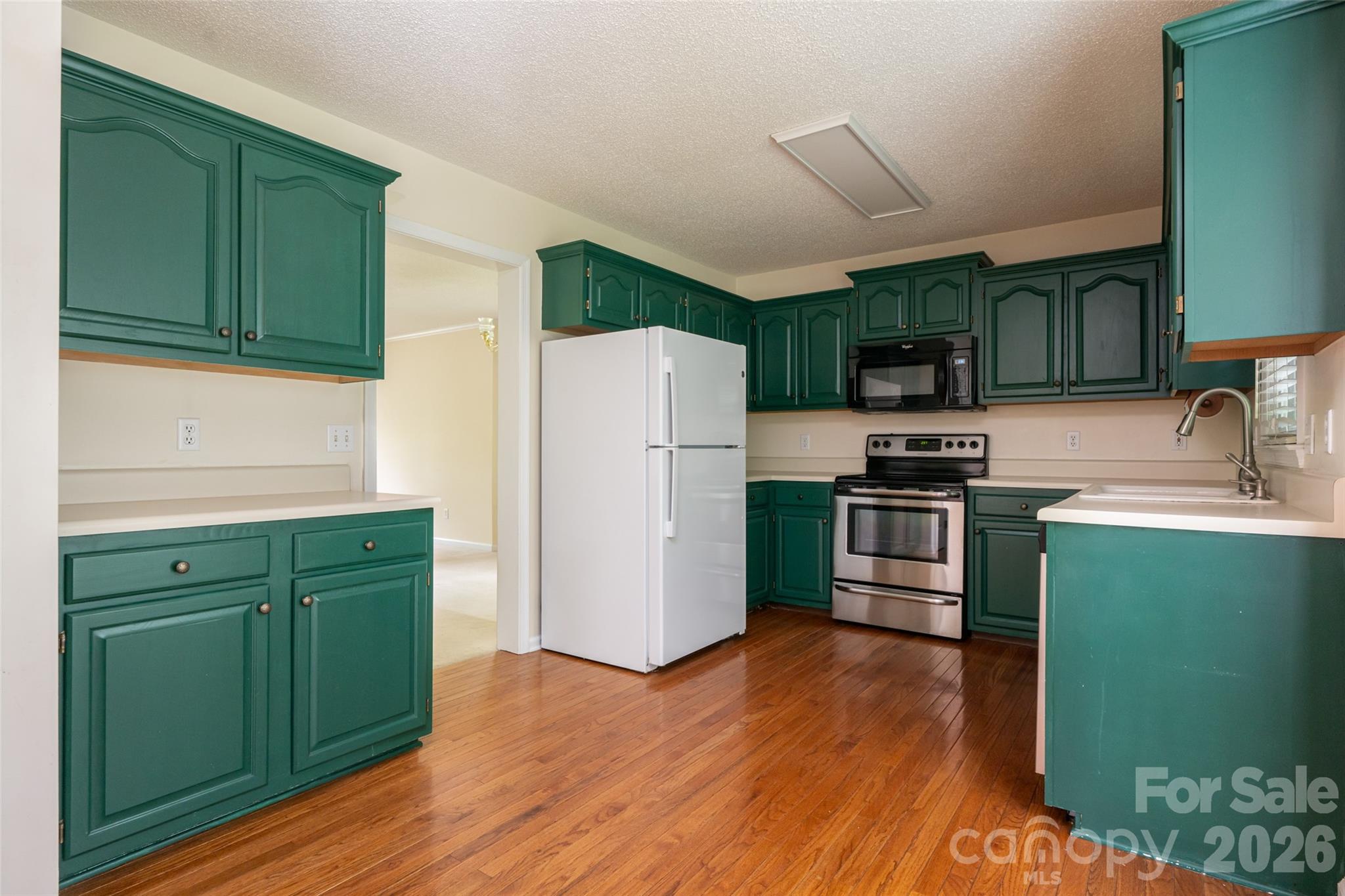 204 Windsor Forest Circle Property Photo 16