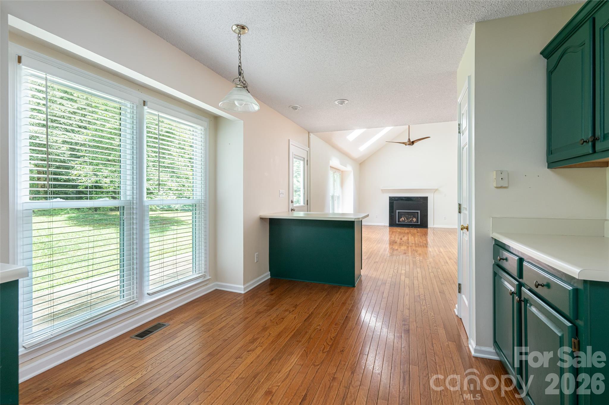 204 Windsor Forest Circle Property Photo 18