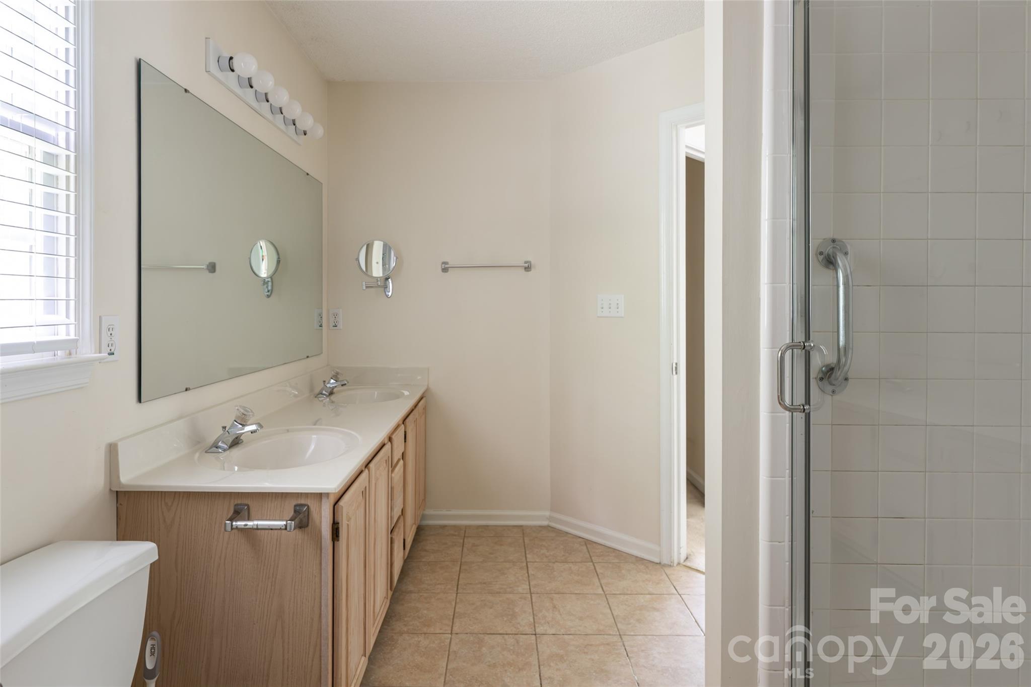 204 Windsor Forest Circle Property Photo 34