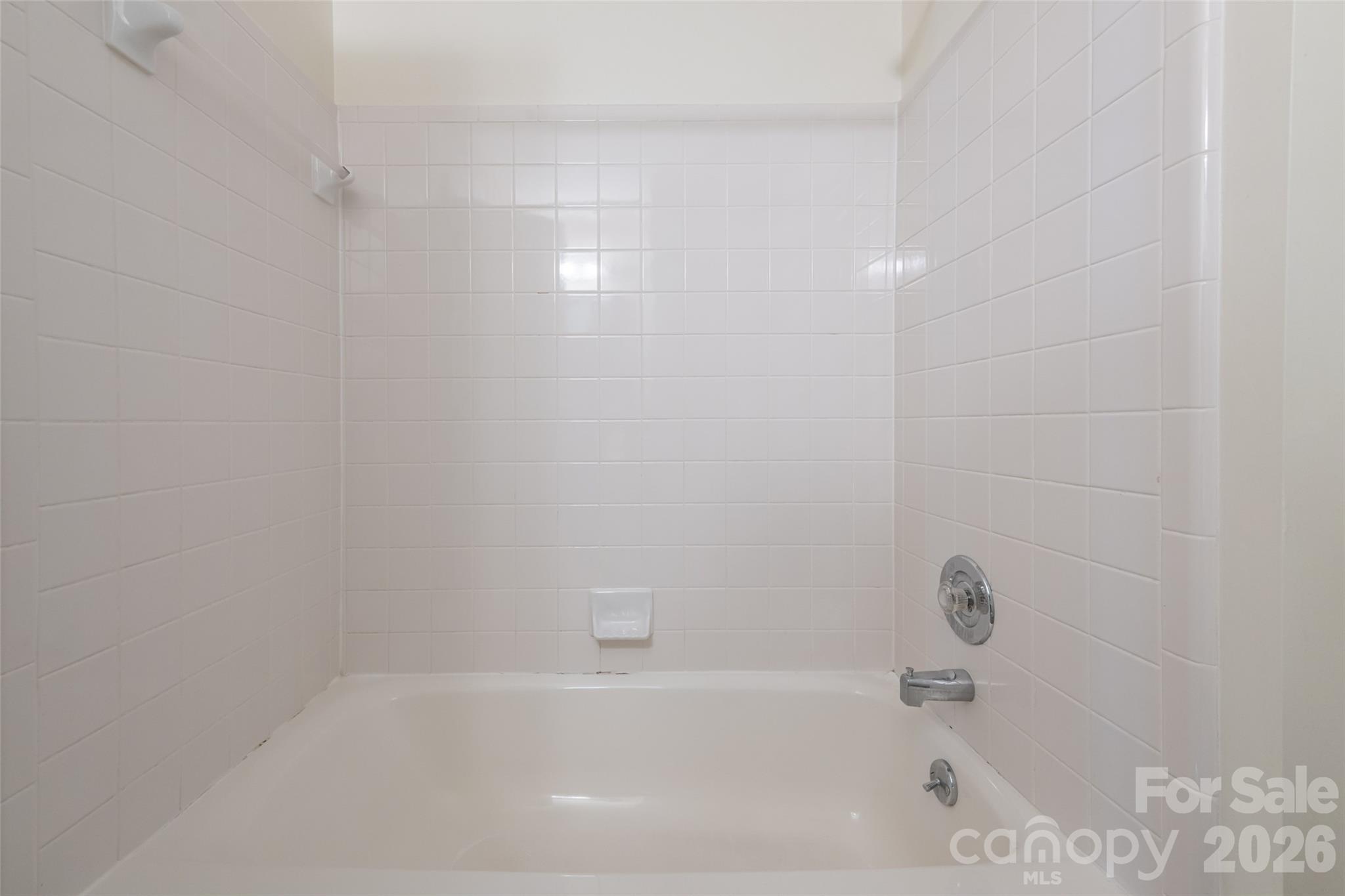 204 Windsor Forest Circle Property Photo 42