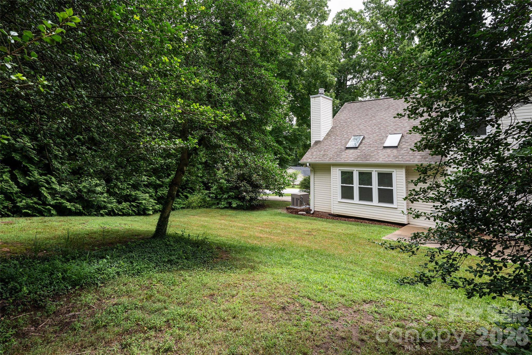 204 Windsor Forest Circle Property Photo 47