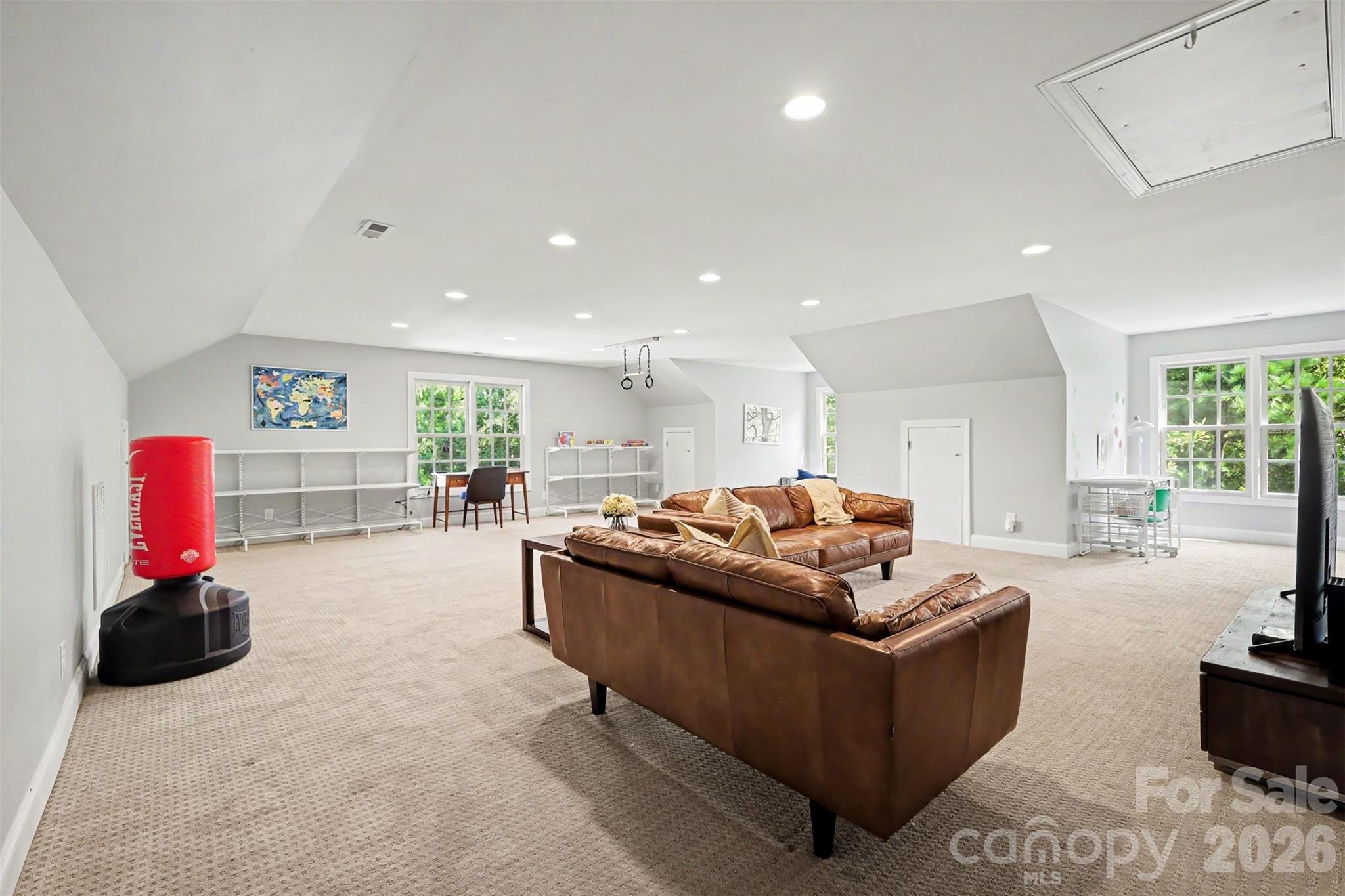 16619 Flintrock Falls Lane Property Photo 33