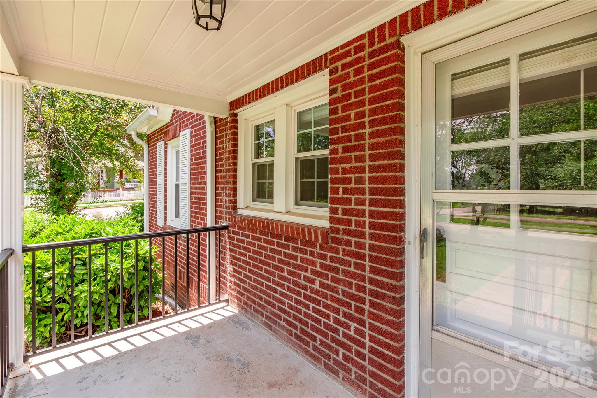168 Park Street Property Photo 7