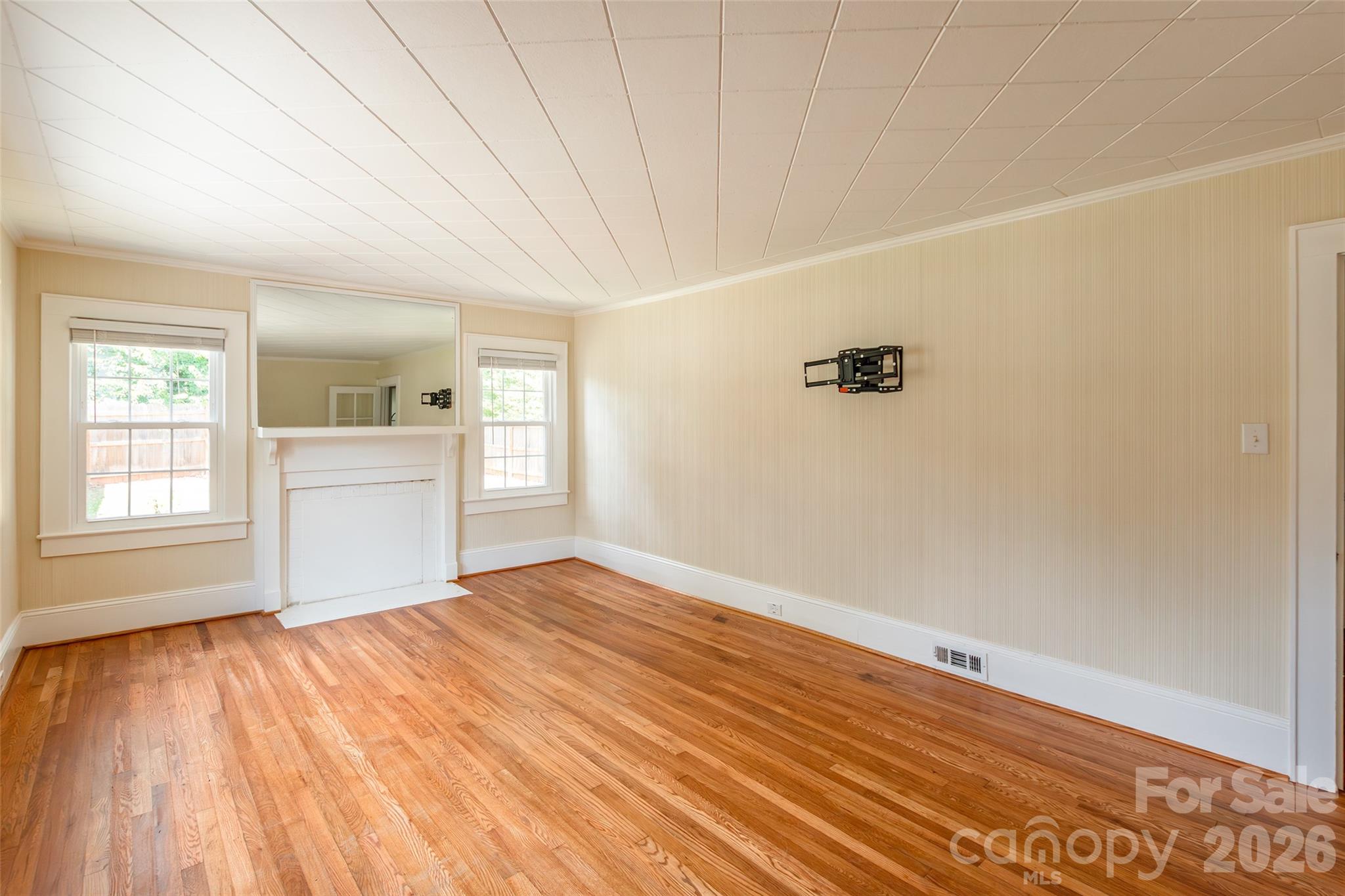 168 Park Street Property Photo 8