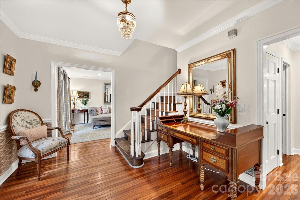 10300 Ben Franklin Court Property Photo 3