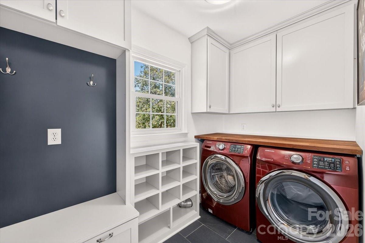 10300 Ben Franklin Court Property Photo 16
