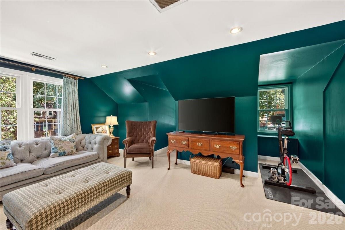 10300 Ben Franklin Court Property Photo 24