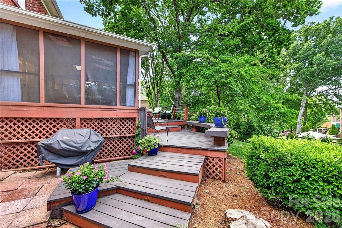 10300 Ben Franklin Court Property Photo 40